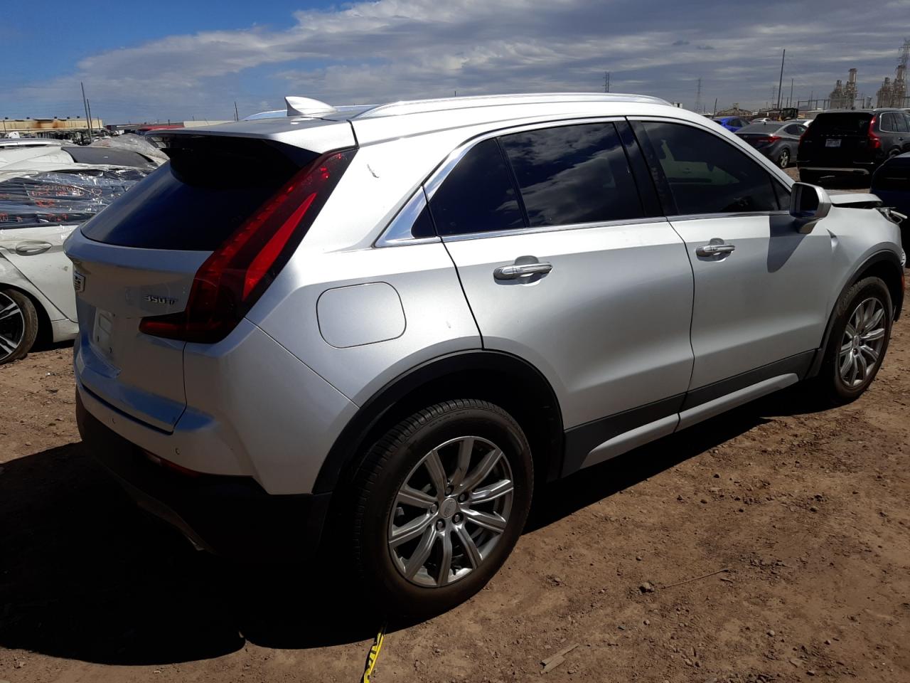 2020 Cadillac Xt4 Premium Luxury Silver vin: 1GYFZCR42LF027235
