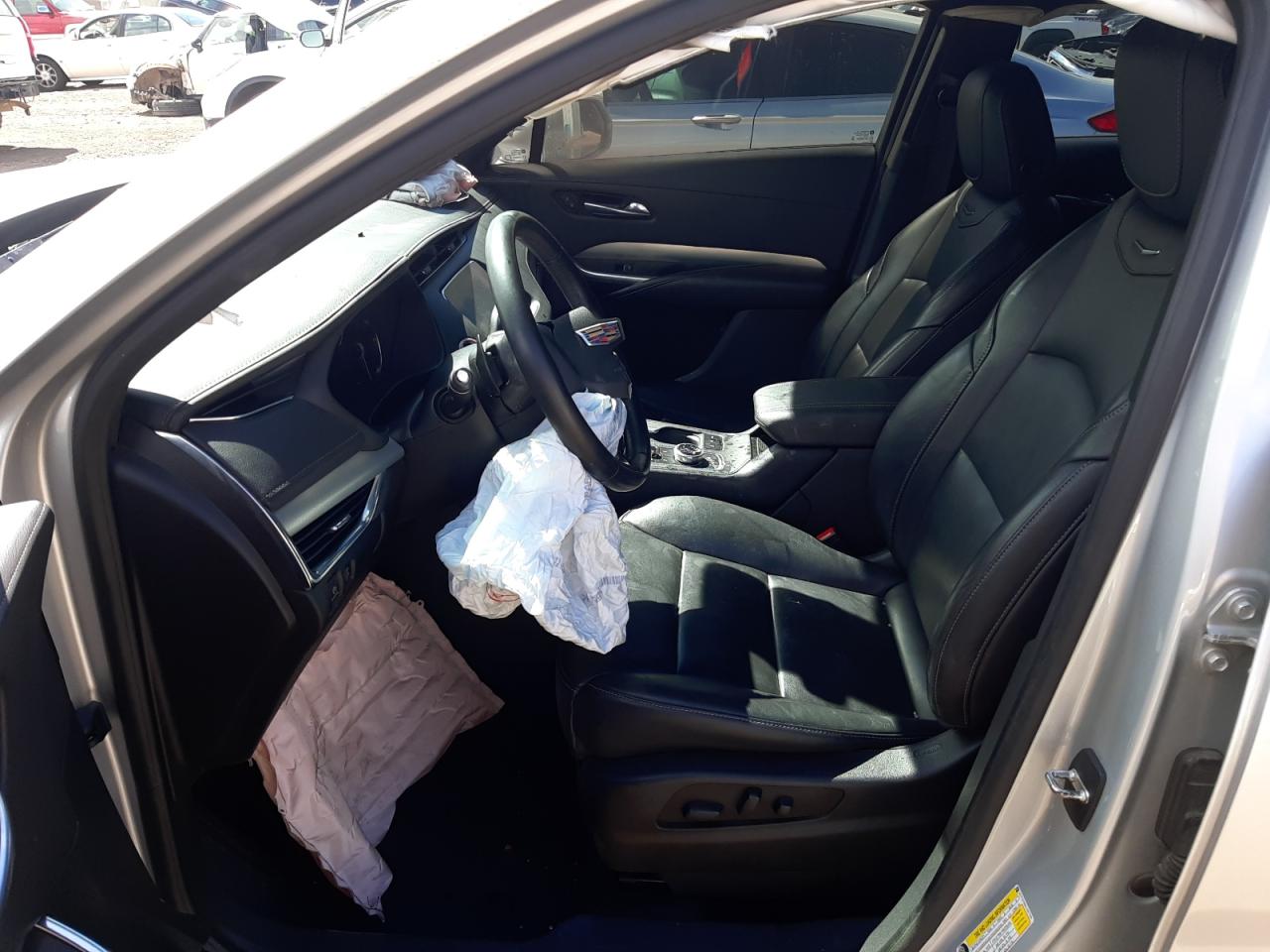 2020 Cadillac Xt4 Premium Luxury Silver vin: 1GYFZCR42LF027235