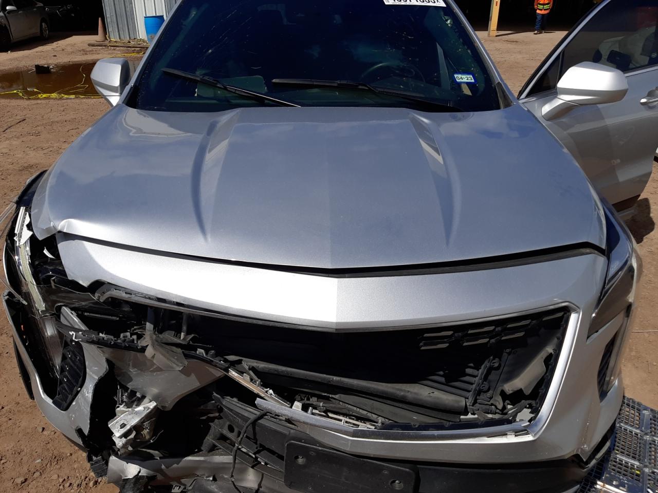 2020 Cadillac Xt4 Premium Luxury Silver vin: 1GYFZCR42LF027235