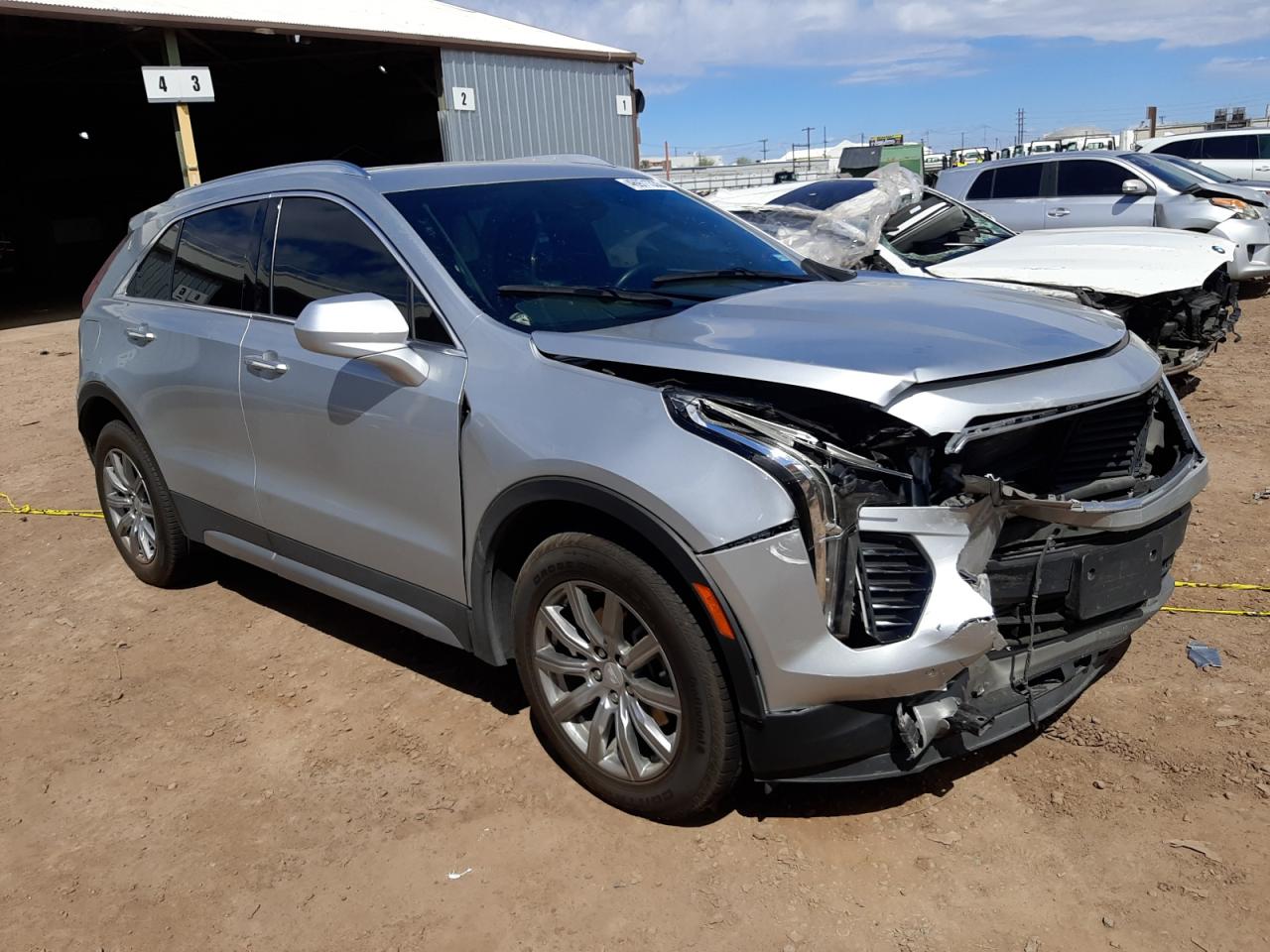 2020 Cadillac Xt4 Premium Luxury Silver vin: 1GYFZCR42LF027235