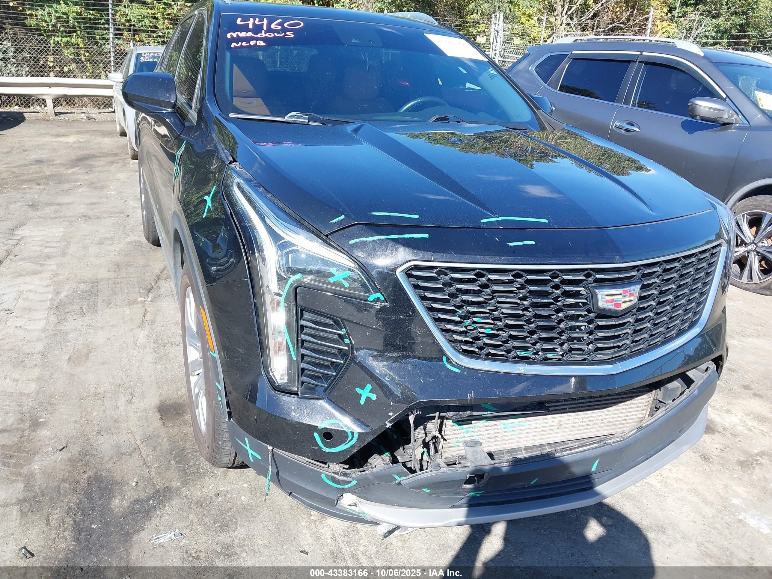 2020 Cadillac Xt4 Fwd Premium Luxury Черный vin: 1GYFZCR43LF057747