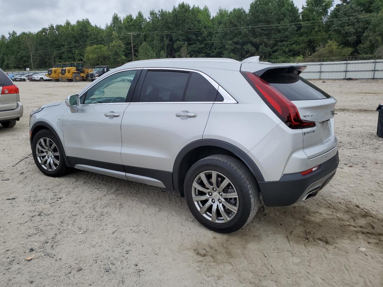 2021 Cadillac Xt4 Premium Luxury Серебряный vin: 1GYFZCR43MF005908