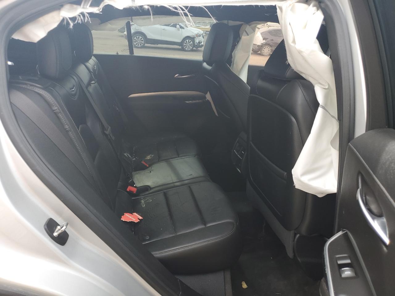 2020 Cadillac Xt4 Premium Luxury Silver vin: 1GYFZCR45LF063176