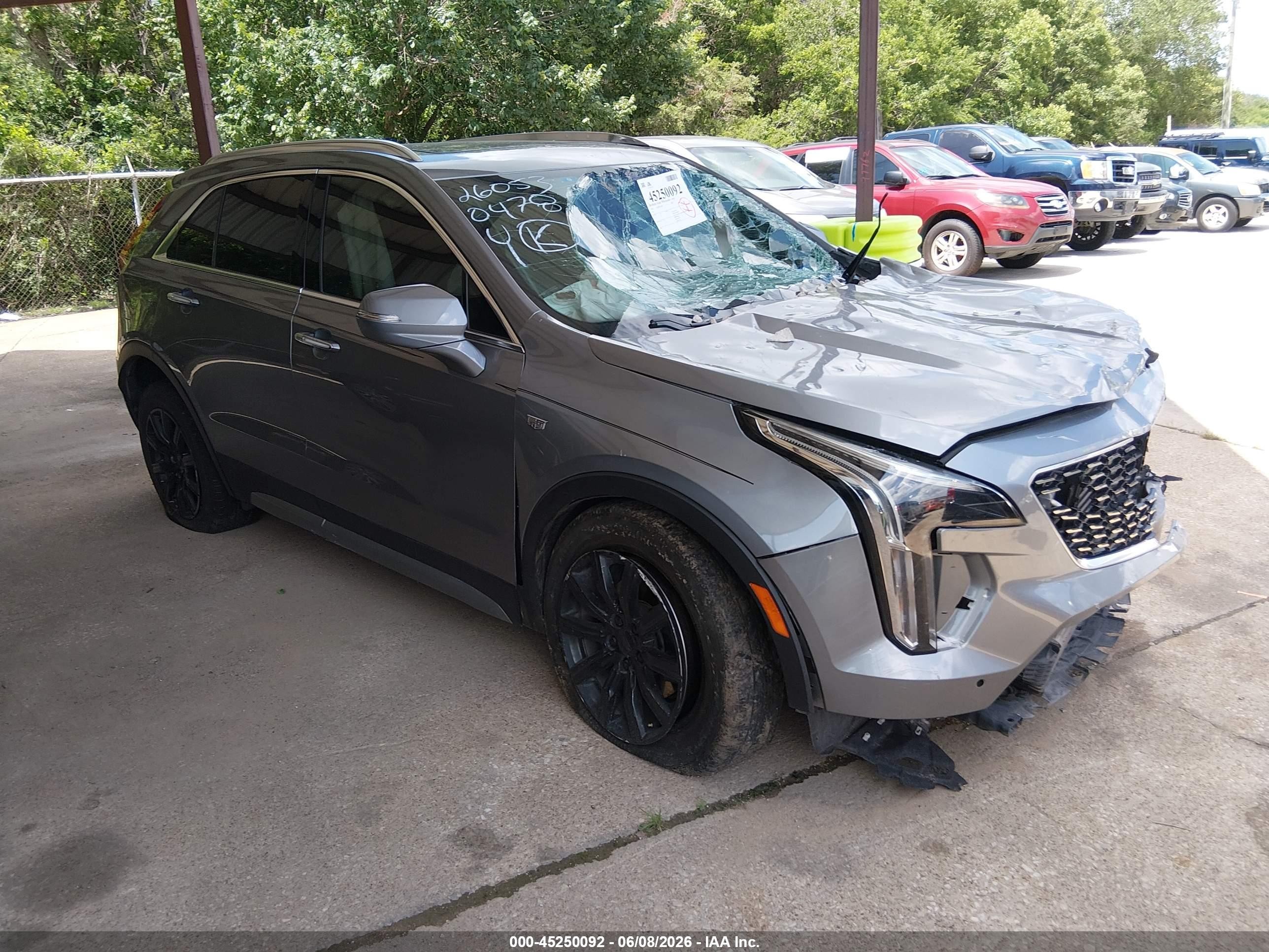 2023 Cadillac Xt4 Fwd Premium Luxury Silver vin: 1GYFZCR49PF124275
