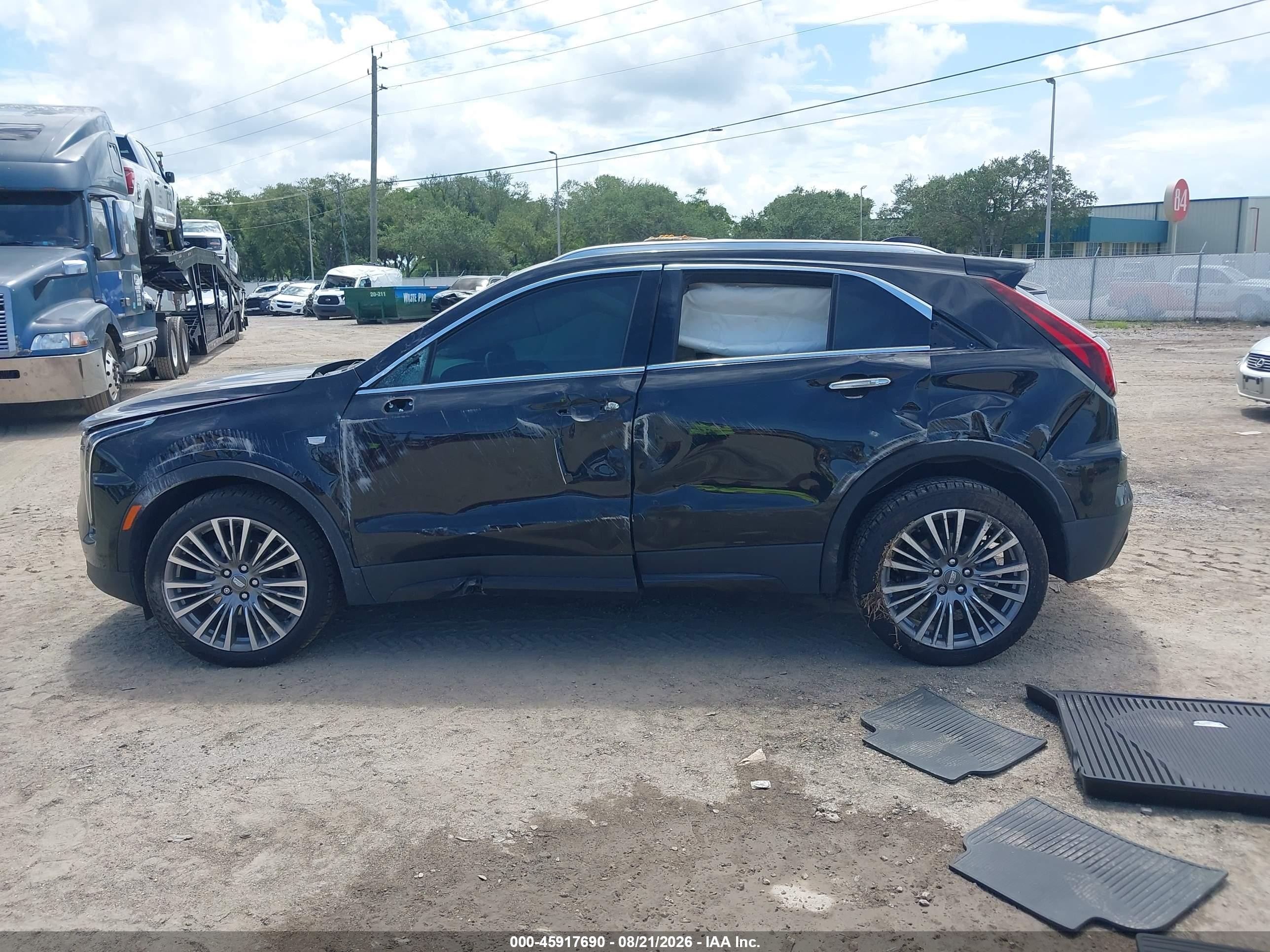 2024 Cadillac Xt4 Fwd Premium Luxury Black vin: 1GYFZCR49RF101419