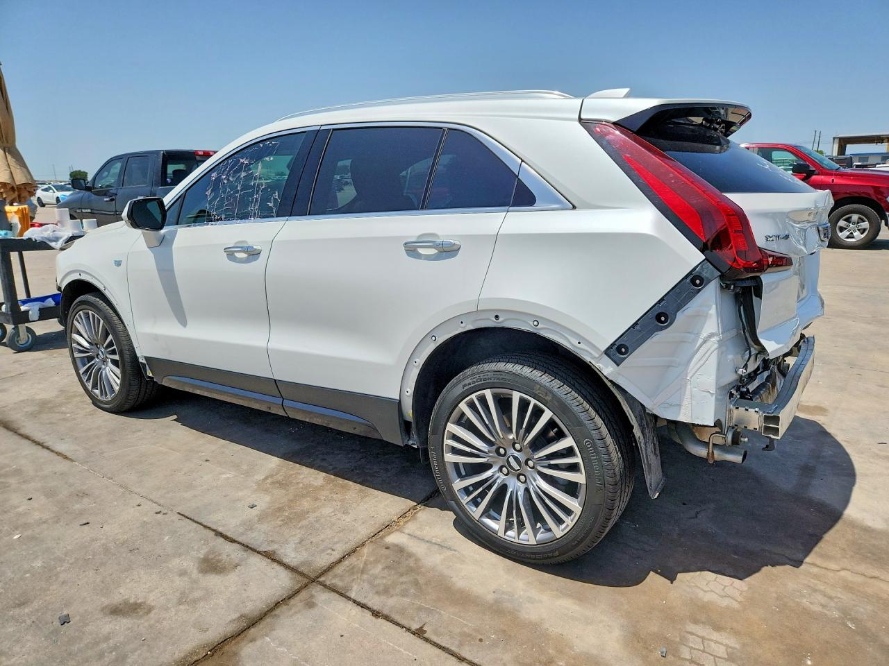 2024 Cadillac Xt4 Premium Luxury Белый vin: 1GYFZCR4XRF149835