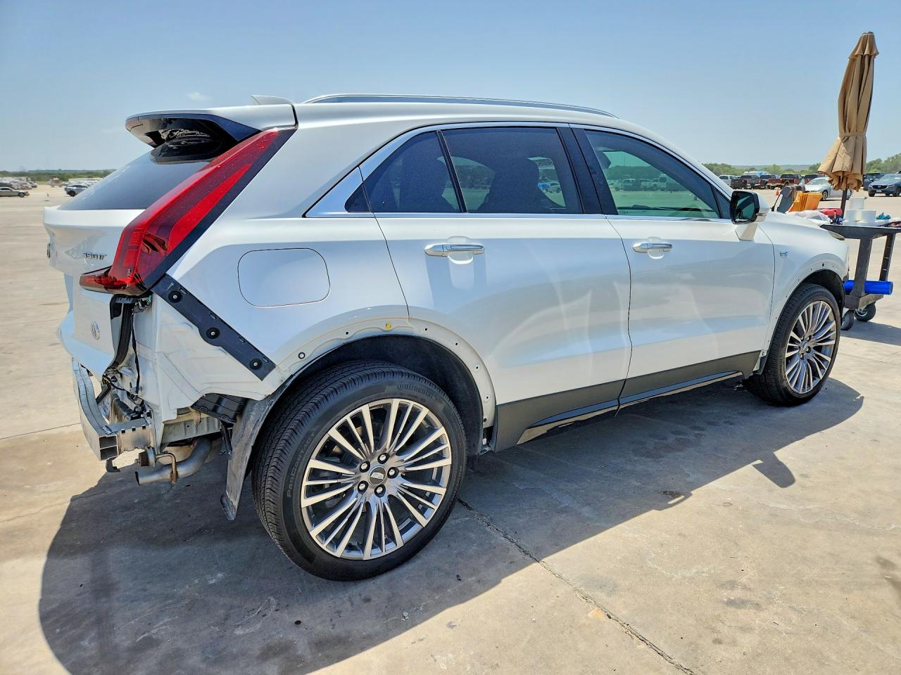 2024 Cadillac Xt4 Premium Luxury Белый vin: 1GYFZCR4XRF149835
