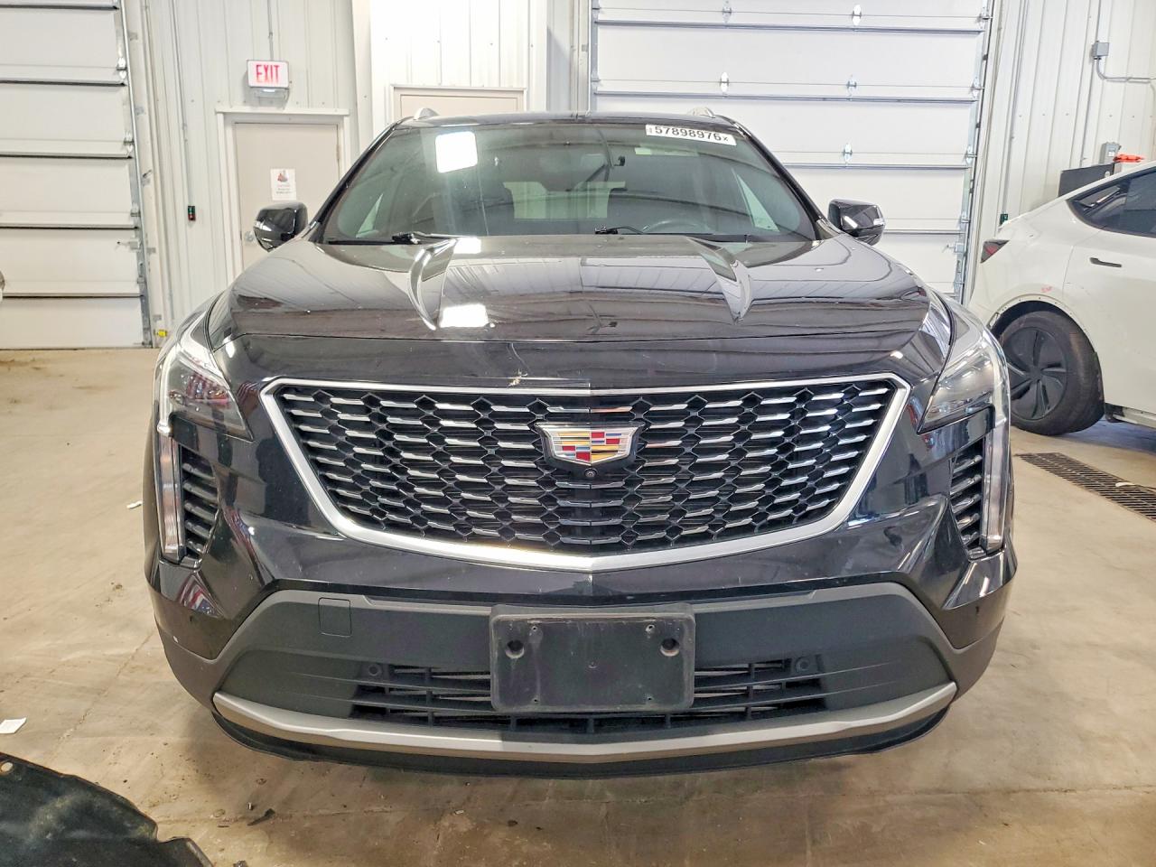 2022 Cadillac Xt4 Premium Luxury Black vin: 1GYFZDR42NF119261
