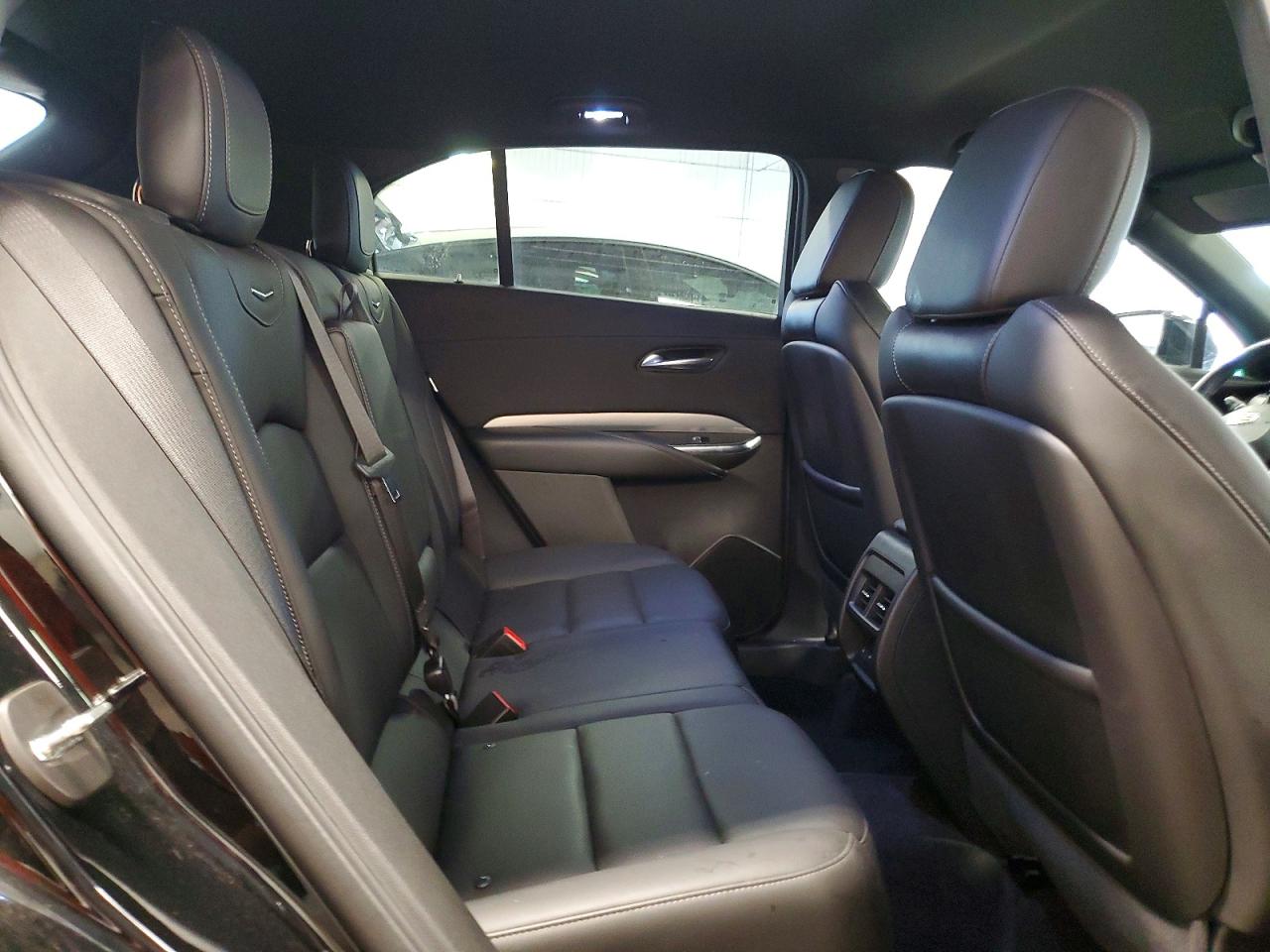 2022 Cadillac Xt4 Premium Luxury Black vin: 1GYFZDR42NF119261