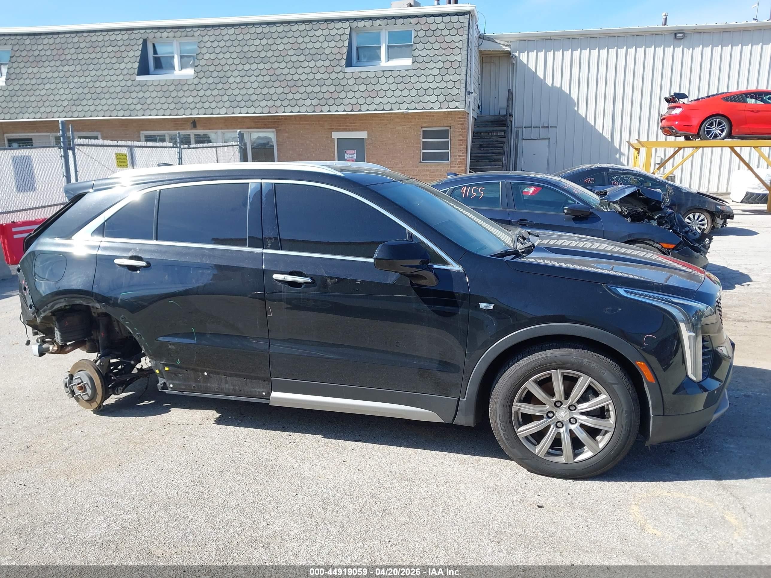 2019 Cadillac Xt4 Premium Luxury Черный vin: 1GYFZDR45KF164996