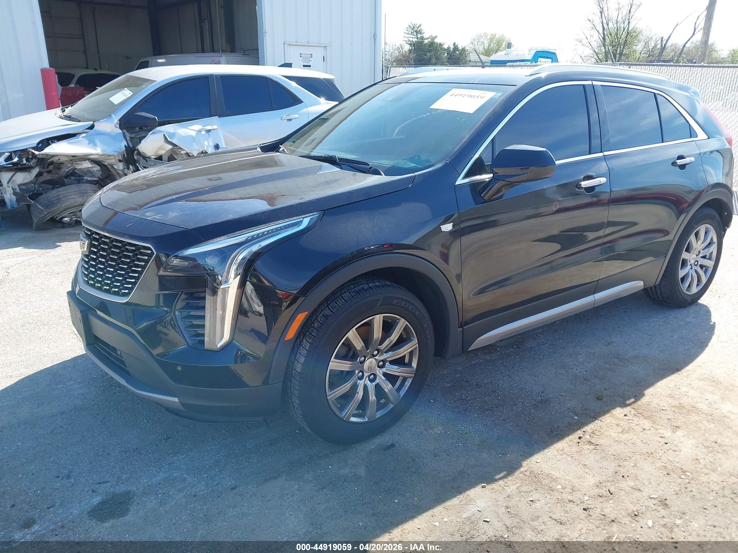 2019 Cadillac Xt4 Premium Luxury Черный vin: 1GYFZDR45KF164996