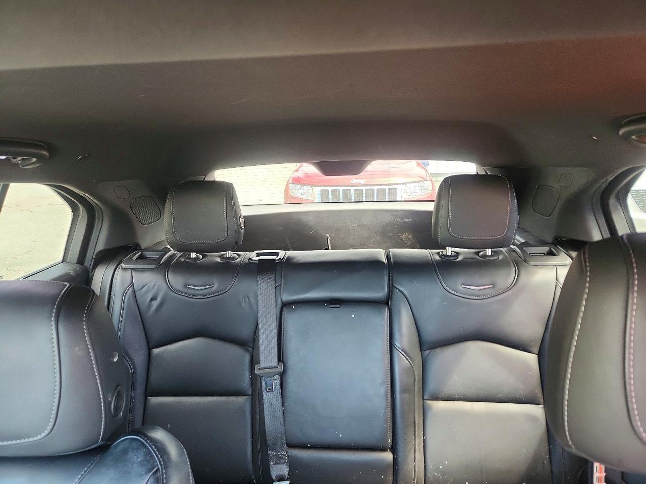 2019 Cadillac Xt4 Premium Luxury Black vin: 1GYFZDR46KF118044