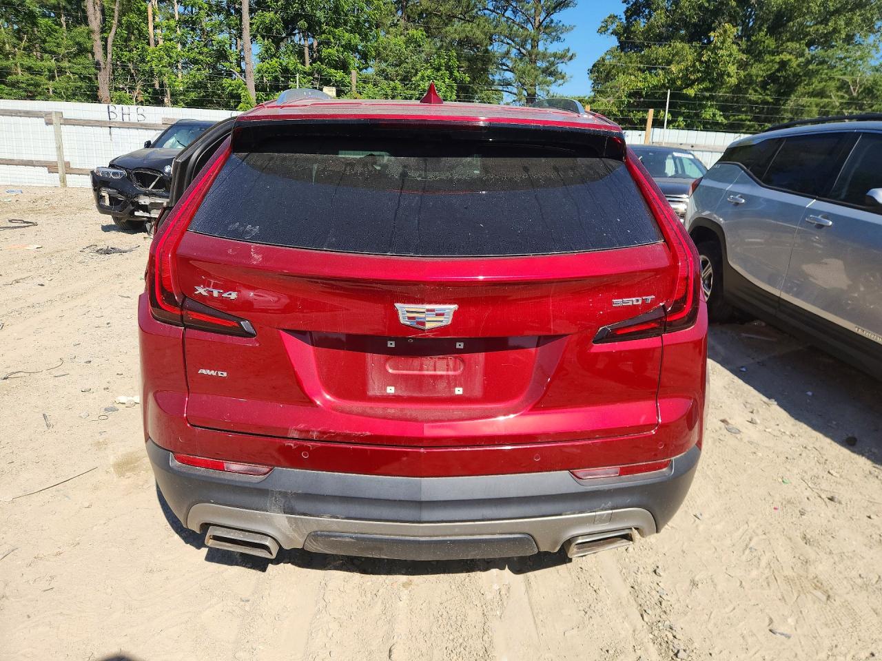 2022 Cadillac Xt4 Premium Luxury Red vin: 1GYFZDR49NF153326
