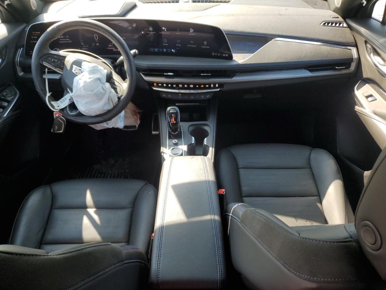 2024 Cadillac Xt4 Sport Blue vin: 1GYFZFR48RF179949