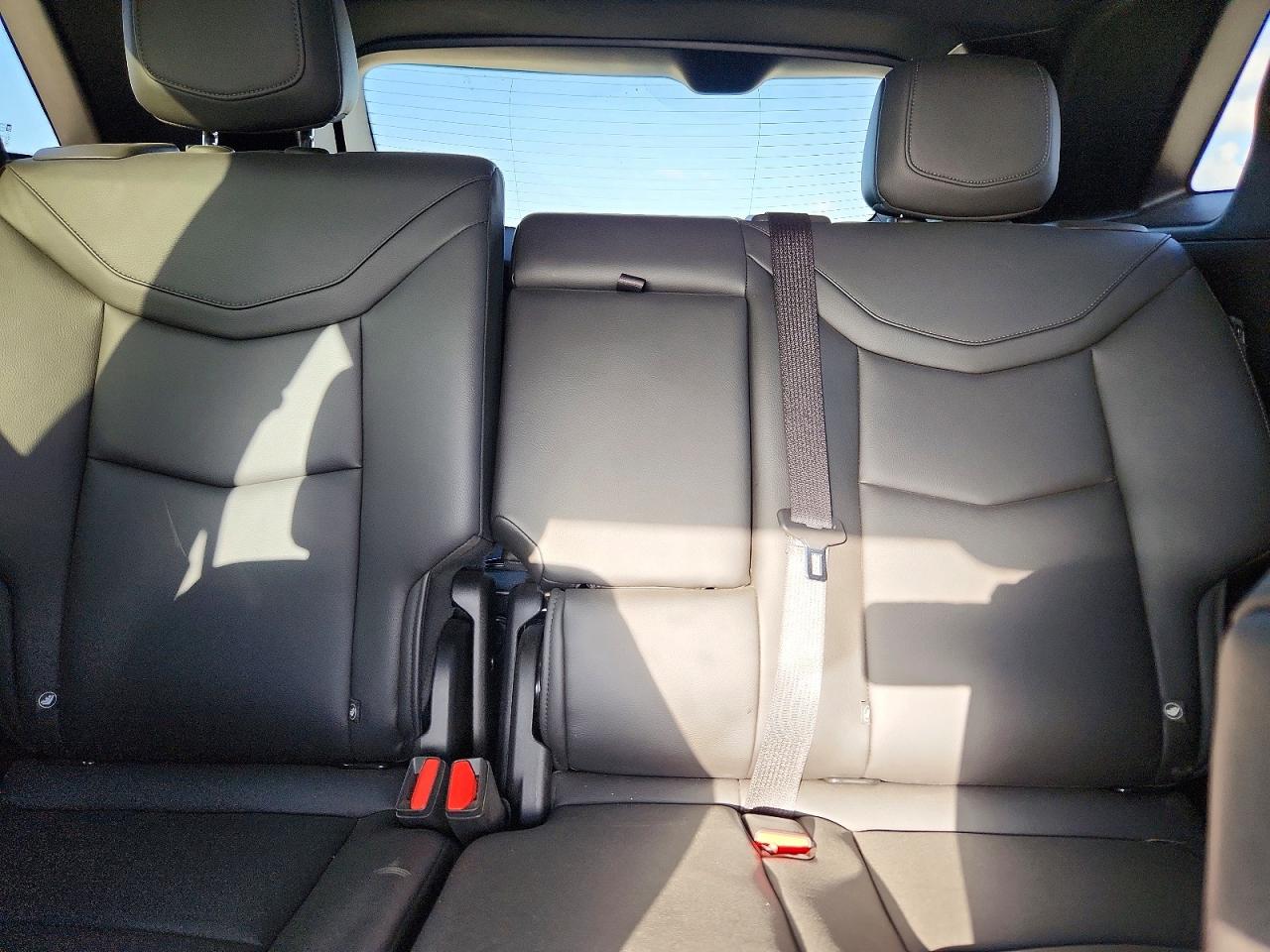 2020 Cadillac Xt5 Luxury Black vin: 1GYKNAR43LZ196385