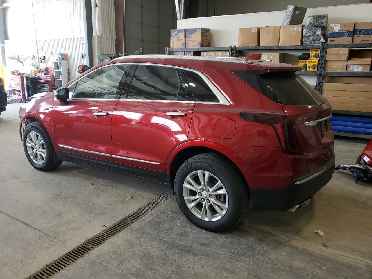 2023 Cadillac Xt5 Luxury Красный vin: 1GYKNAR47PZ122862