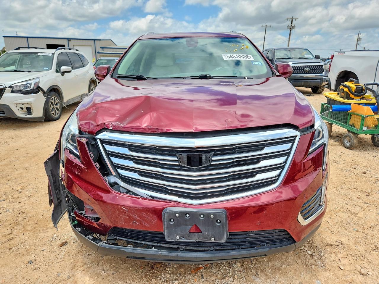 2017 Cadillac Xt5 Luxury Red vin: 1GYKNBRS0HZ193522