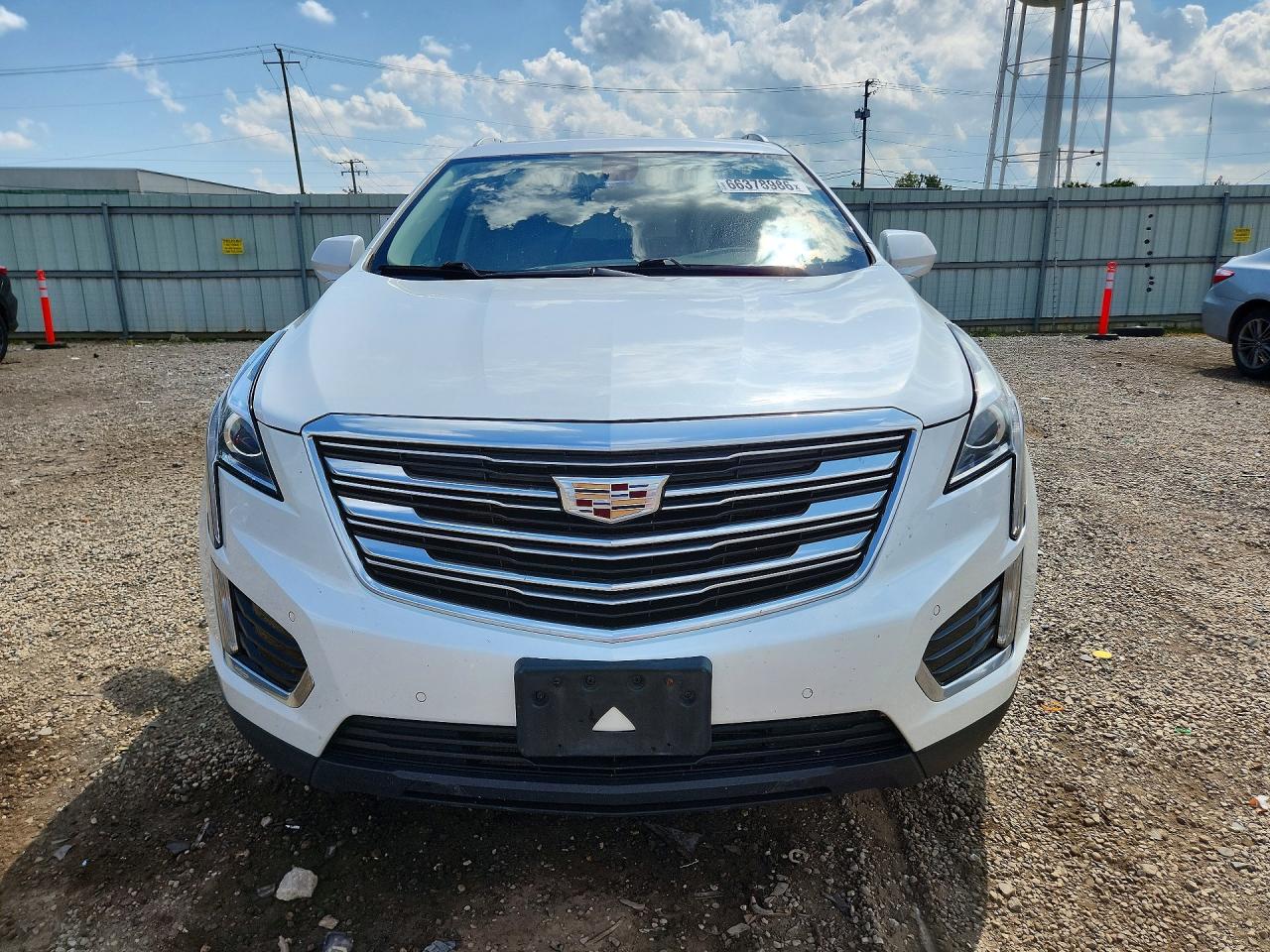2017 Cadillac Xt5 Luxury White vin: 1GYKNBRS5HZ219550