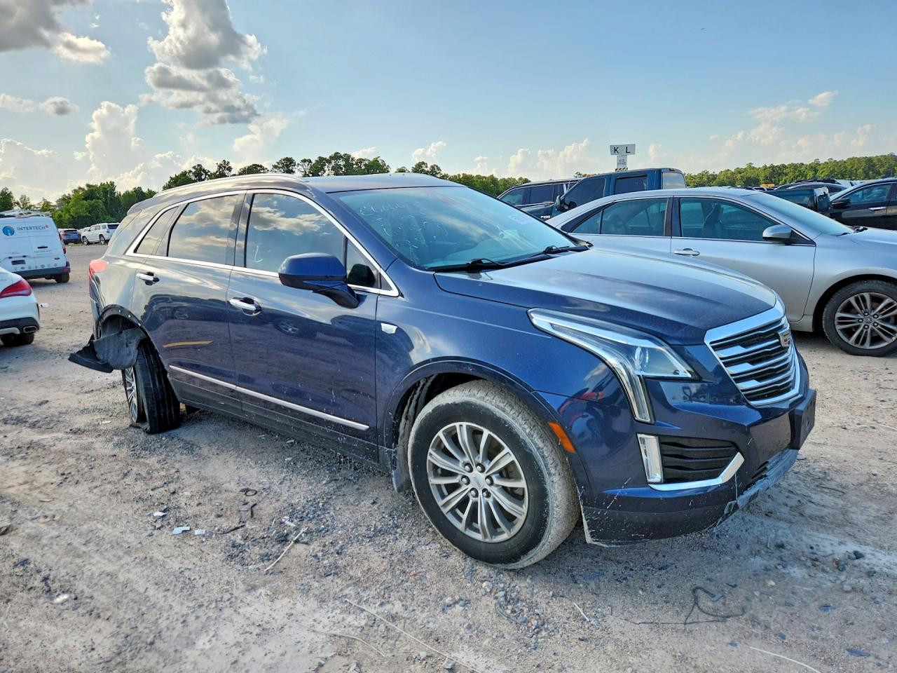 2019 Cadillac Xt5 Luxury Blue vin: 1GYKNCRS0KZ120762