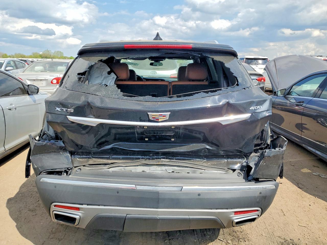 2020 Cadillac Xt5 Premium Luxury Черный vin: 1GYKNCRS3LZ141364