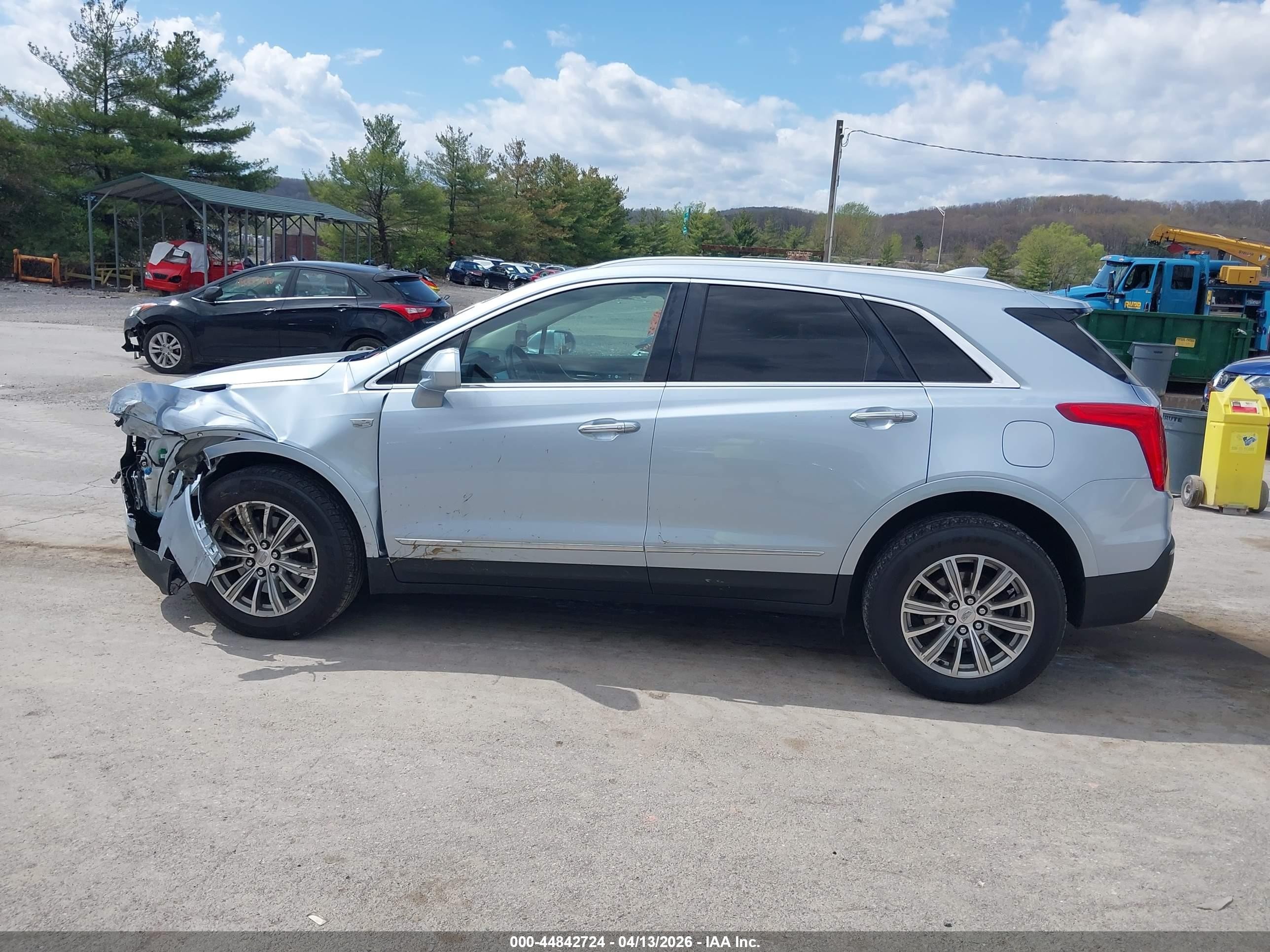 2017 Cadillac Xt5 Luxury Light Blue vin: 1GYKNDRS3HZ313275
