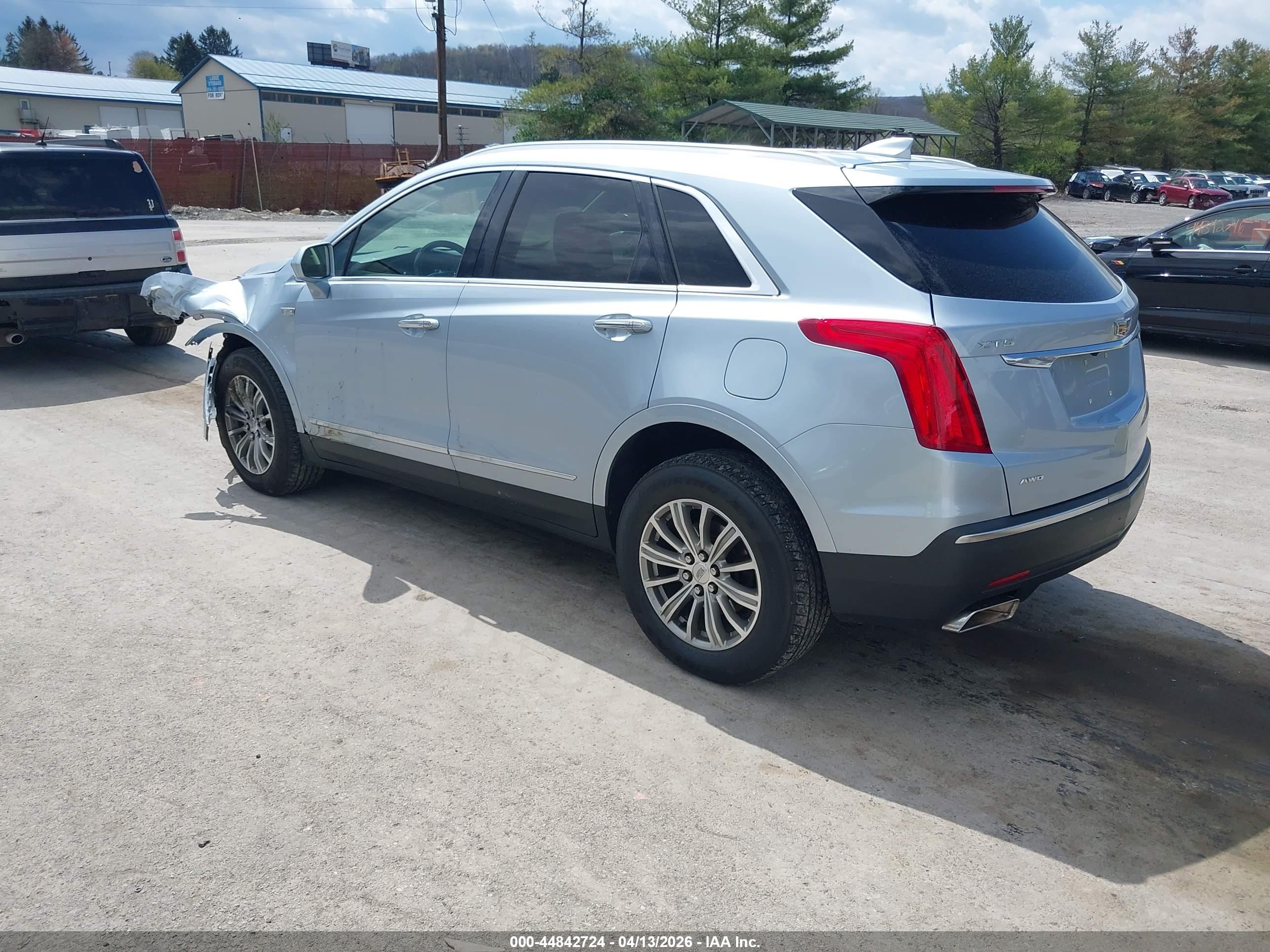 2017 Cadillac Xt5 Luxury Light Blue vin: 1GYKNDRS3HZ313275