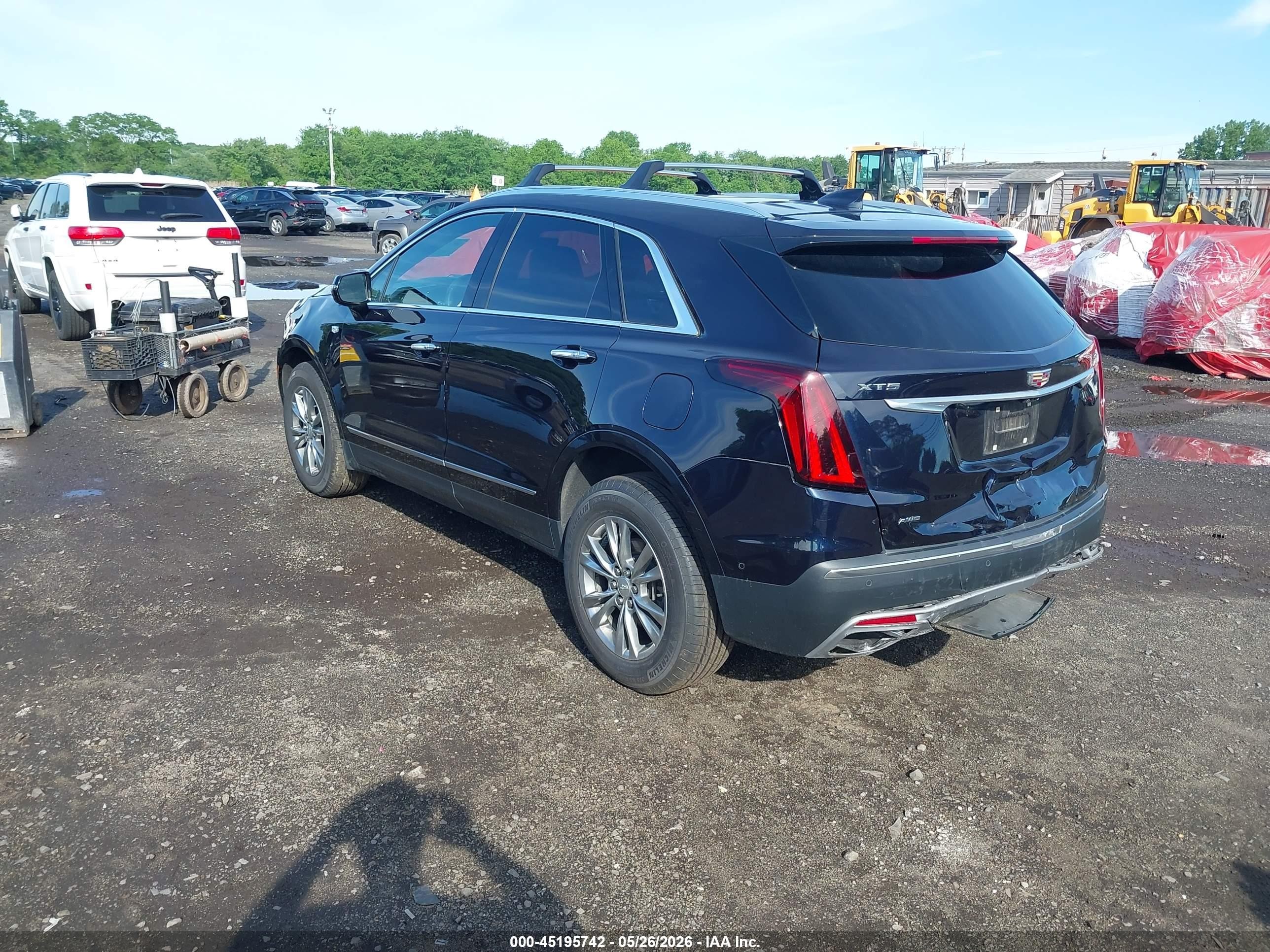 2022 Cadillac Xt5 Awd Premium Luxury Black vin: 1GYKNDRS3NZ150168