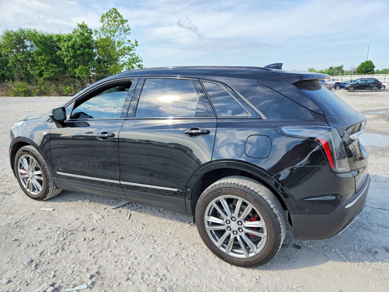 2025 Cadillac Xt5 Sport Black vin: 1GYKNGRSXSZ127631