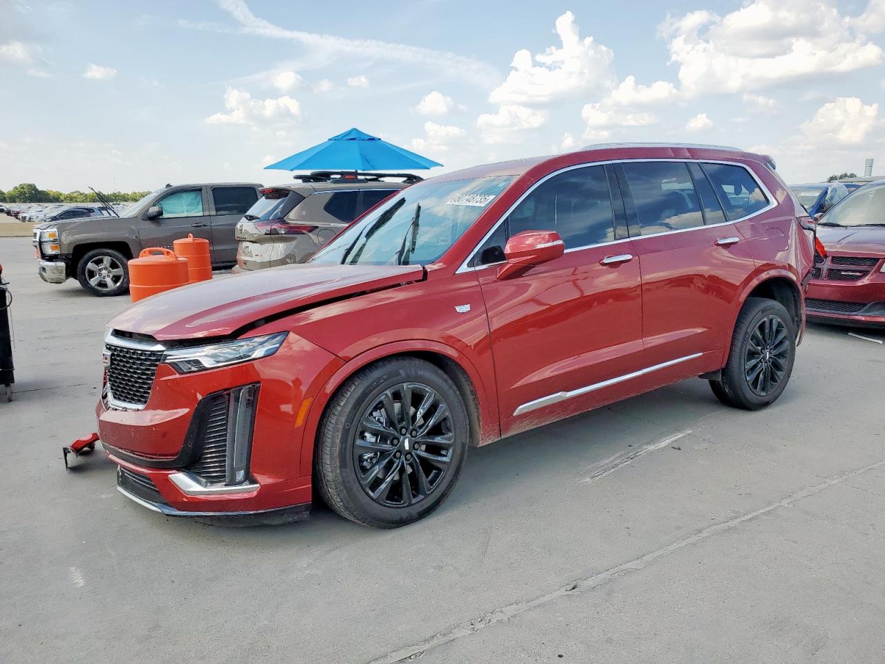 2025 Cadillac Xt6 Luxury Red vin: 1GYKPAR4XSZ104276