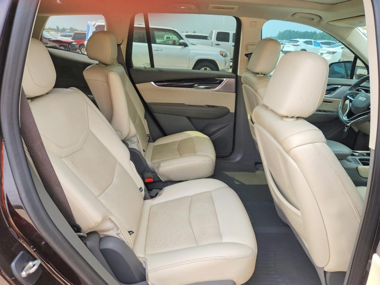 2021 Cadillac Xt6 Premium Luxury Burgundy vin: 1GYKPCRSXMZ190802