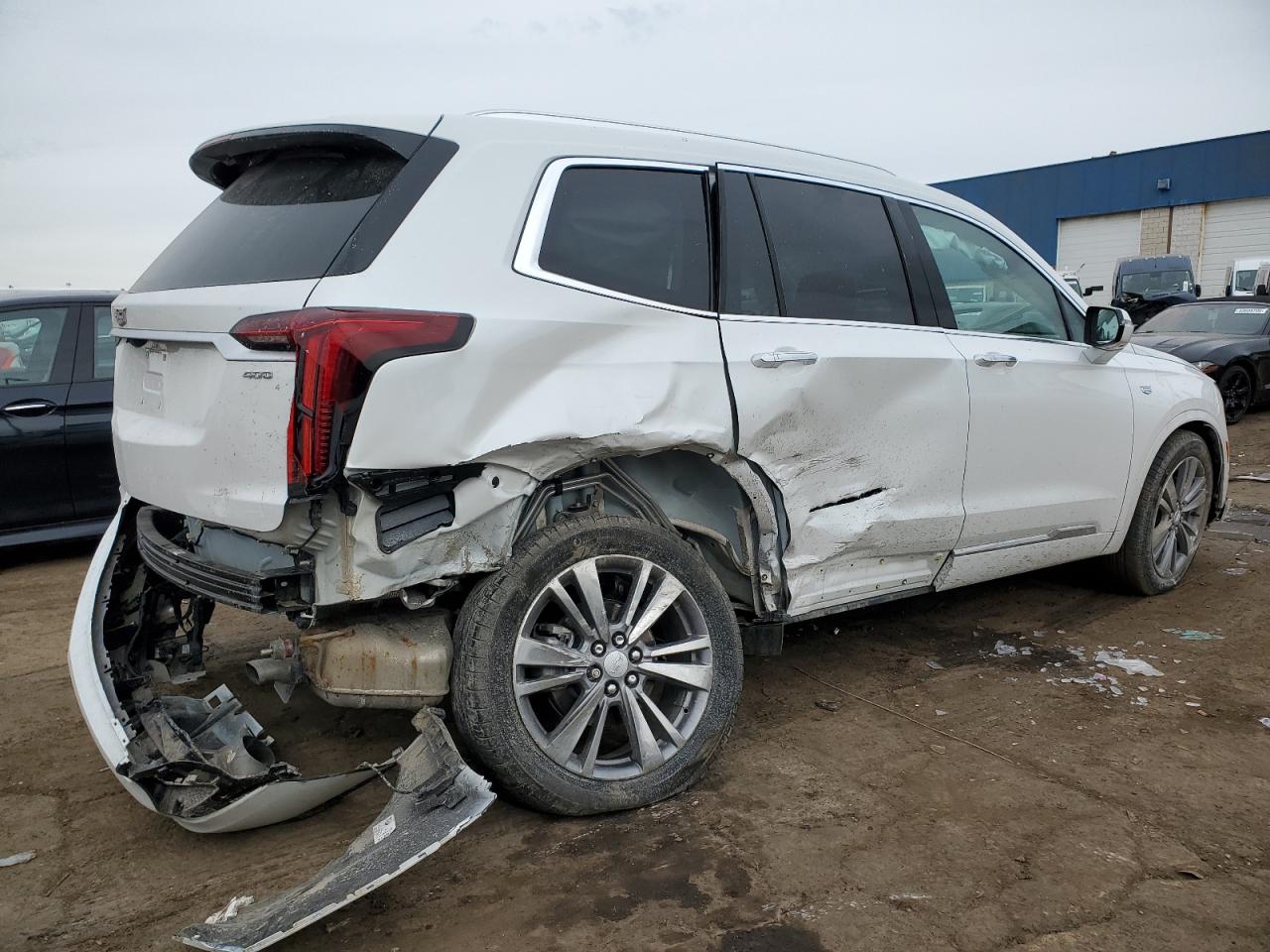2024 Cadillac Xt6 Premium Luxury White vin: 1GYKPDRS0RZ759007