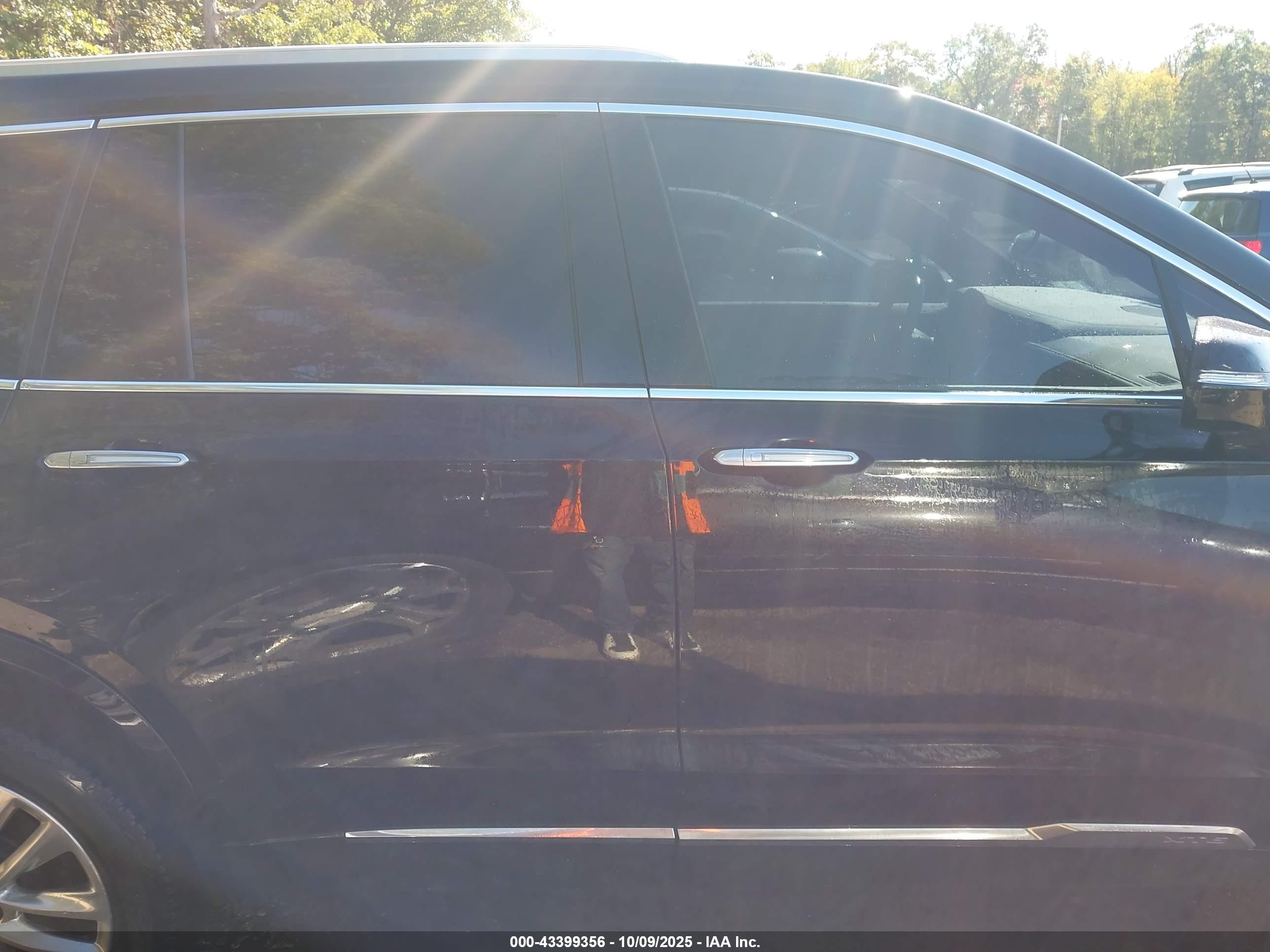 2020 Cadillac Xt6 Awd Premium Luxury Черный vin: 1GYKPDRS4LZ101407