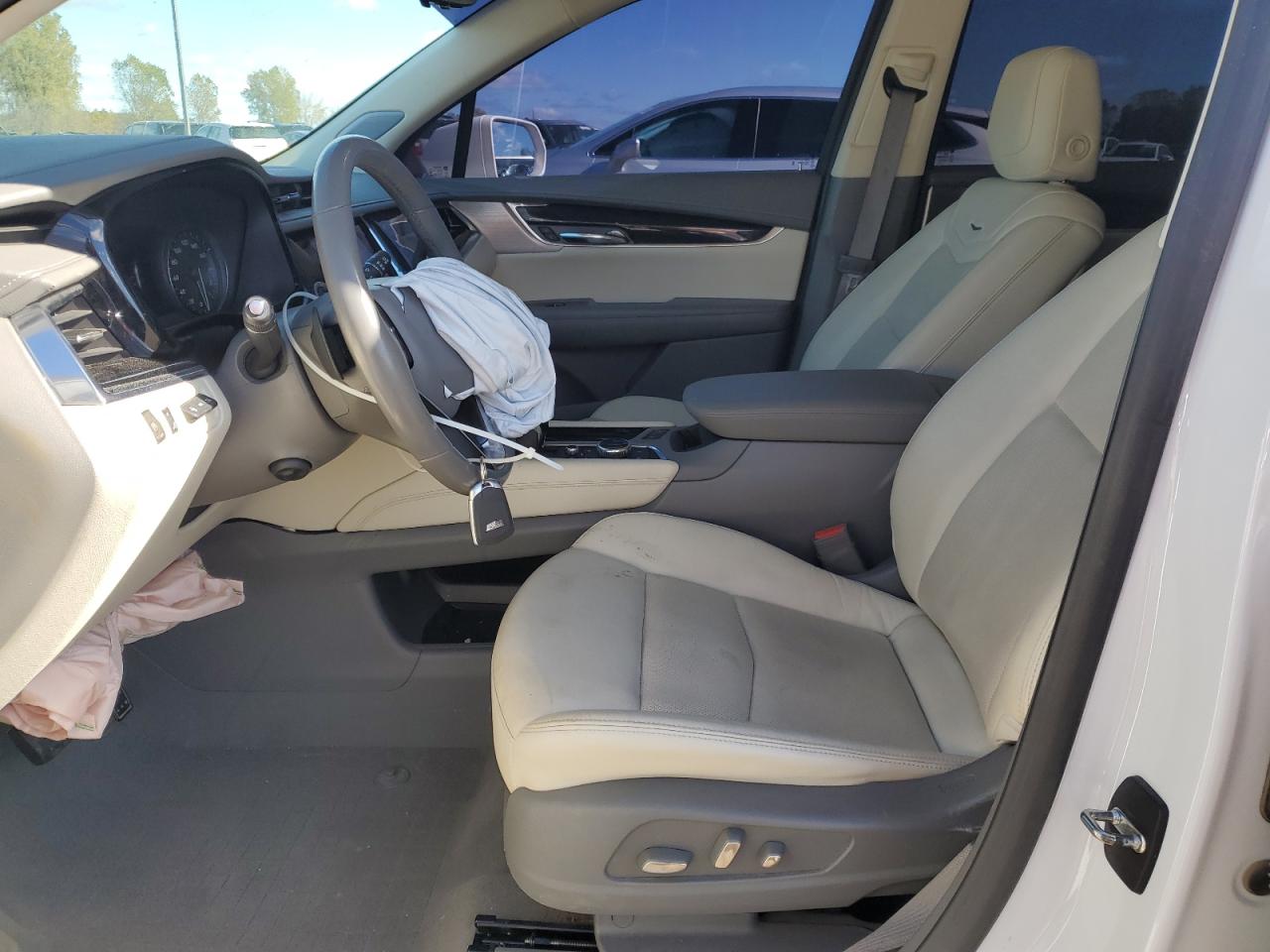 2020 Cadillac Xt6 Premium Luxury White vin: 1GYKPDRS5LZ183728