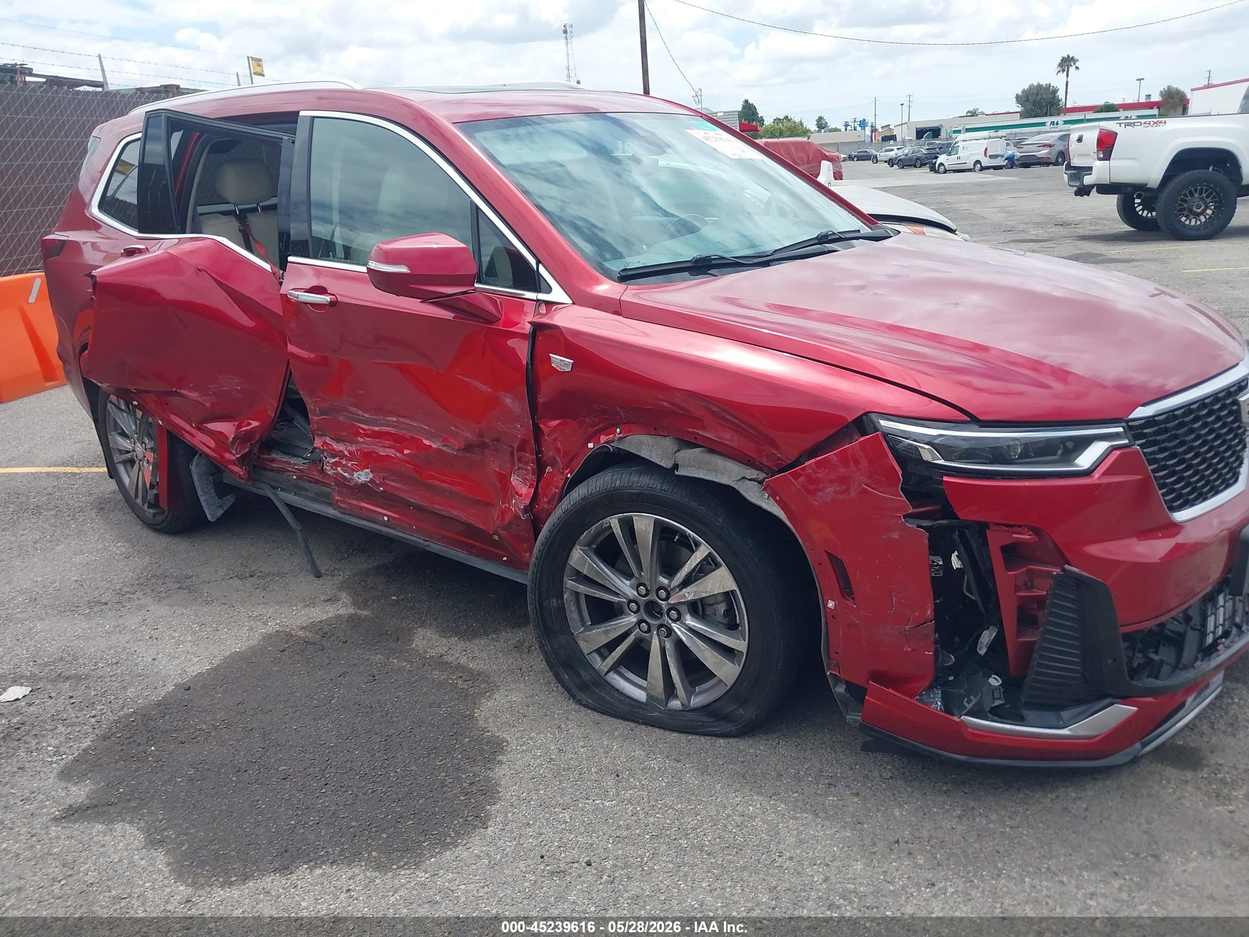 2021 Cadillac Xt6 Awd Premium Luxury Красный vin: 1GYKPDRS6MZ206015