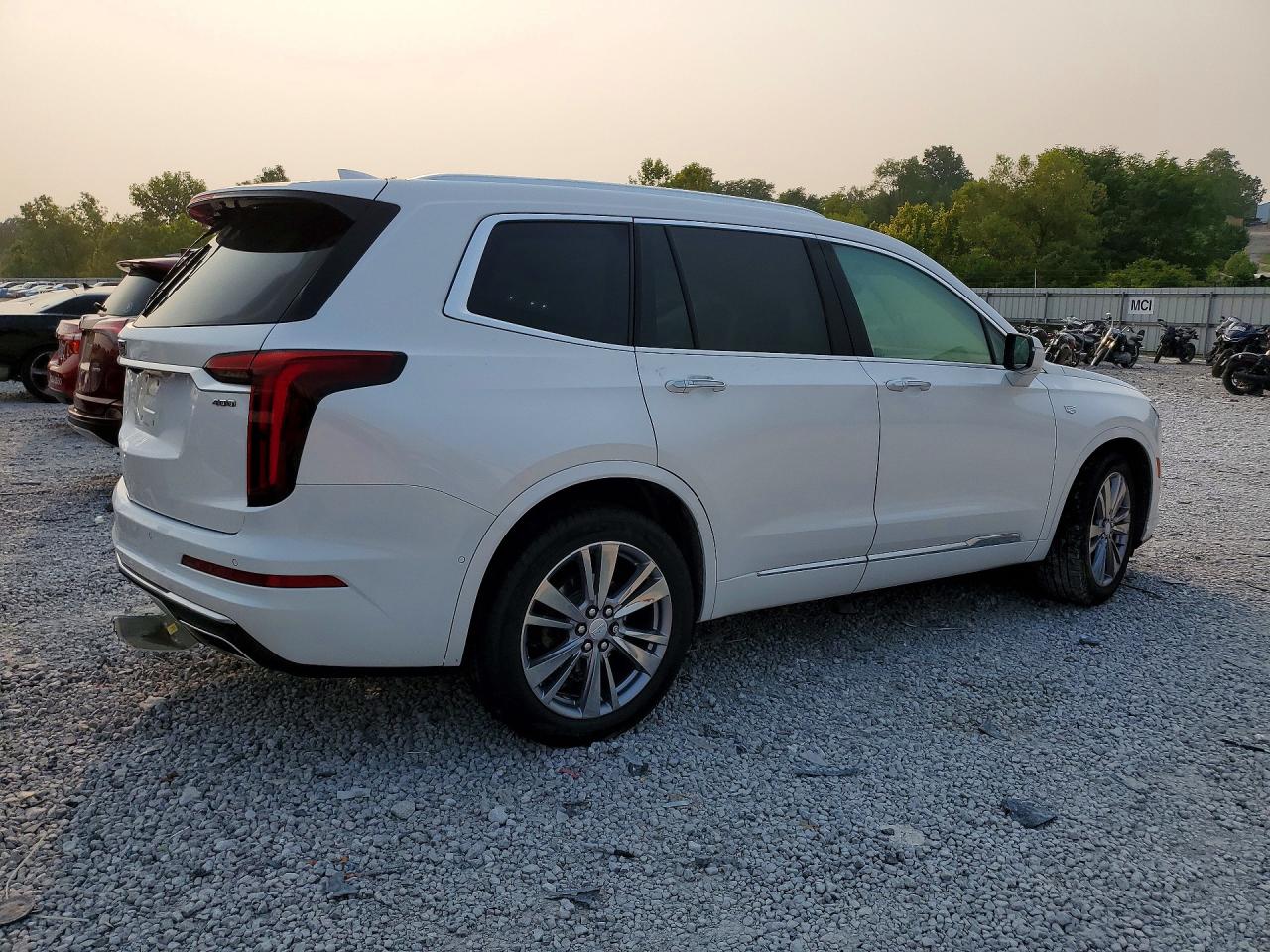 2024 Cadillac Xt6 Platinum Premium Luxury Белый vin: 1GYKPFRS4RZ713823