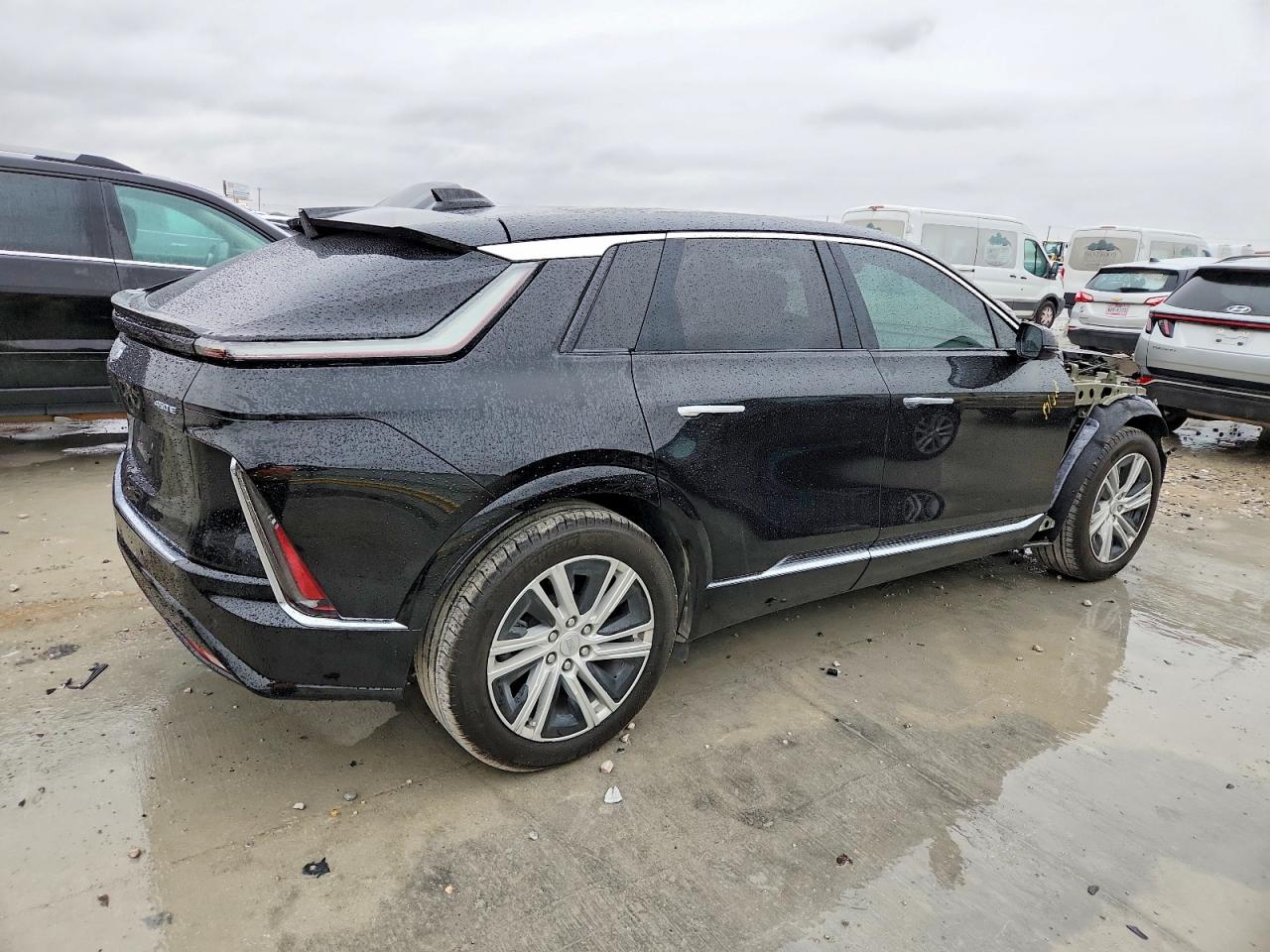 2024 Cadillac Lyriq Tech Black vin: 1GYKPMRK3RZ134715