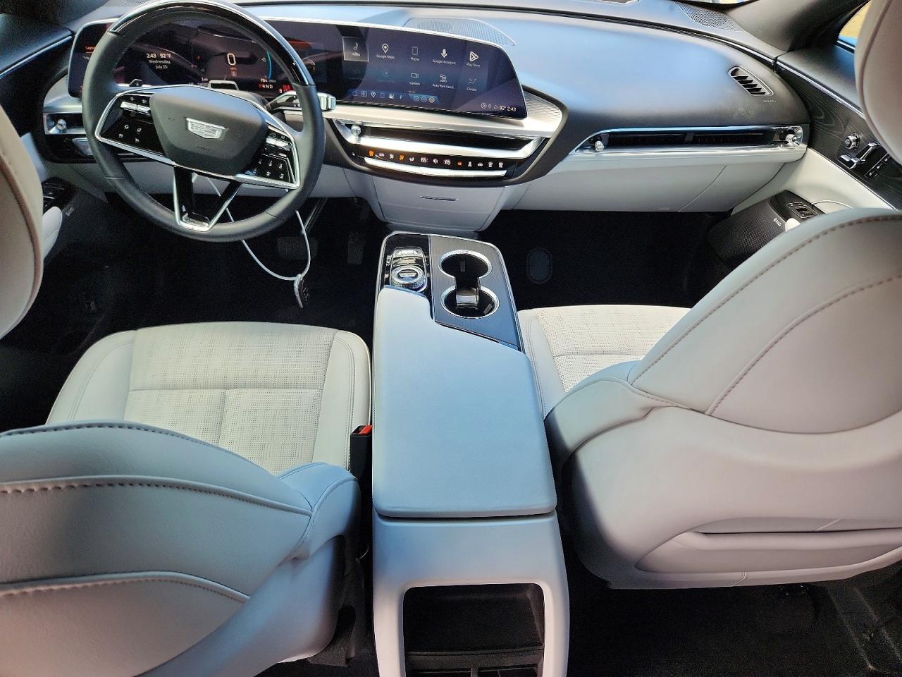 2024 Cadillac Lyriq Luxury Gray vin: 1GYKPRRK1RZ124827