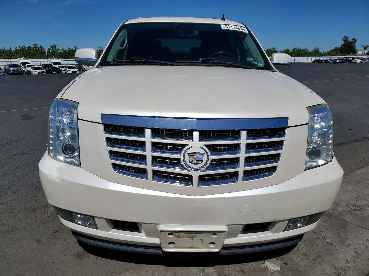 2011 Cadillac Escalade Cream vin: 1GYS3AEF1BR326157