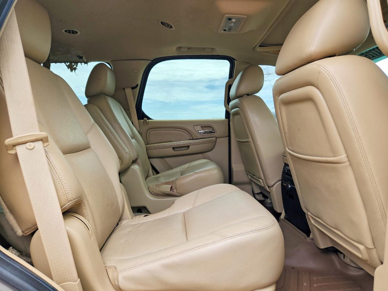 2011 Cadillac Escalade Gray vin: 1GYS3AEF1BR360650