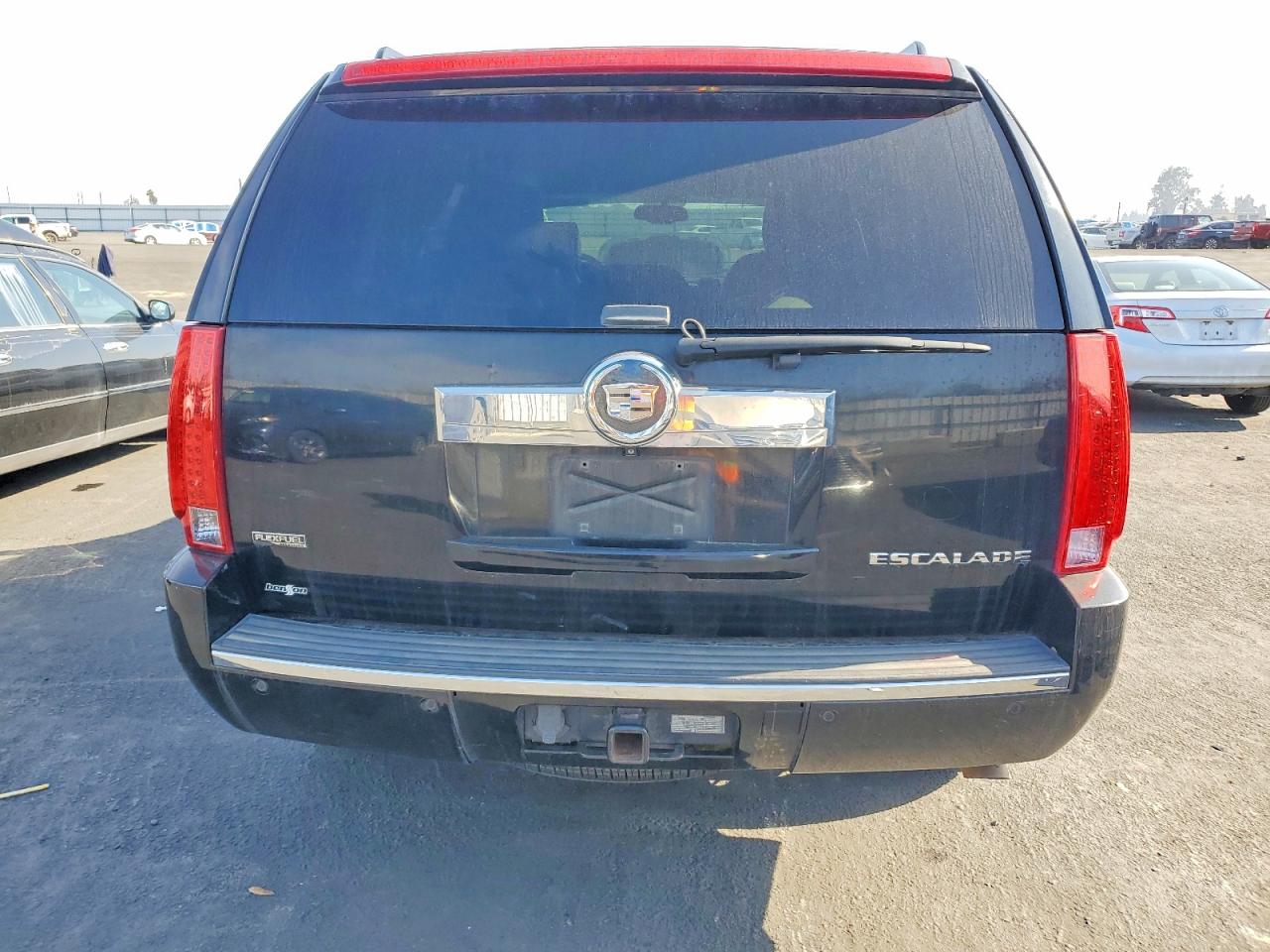 2011 Cadillac Escalade Black vin: 1GYS3AEF1BR370398