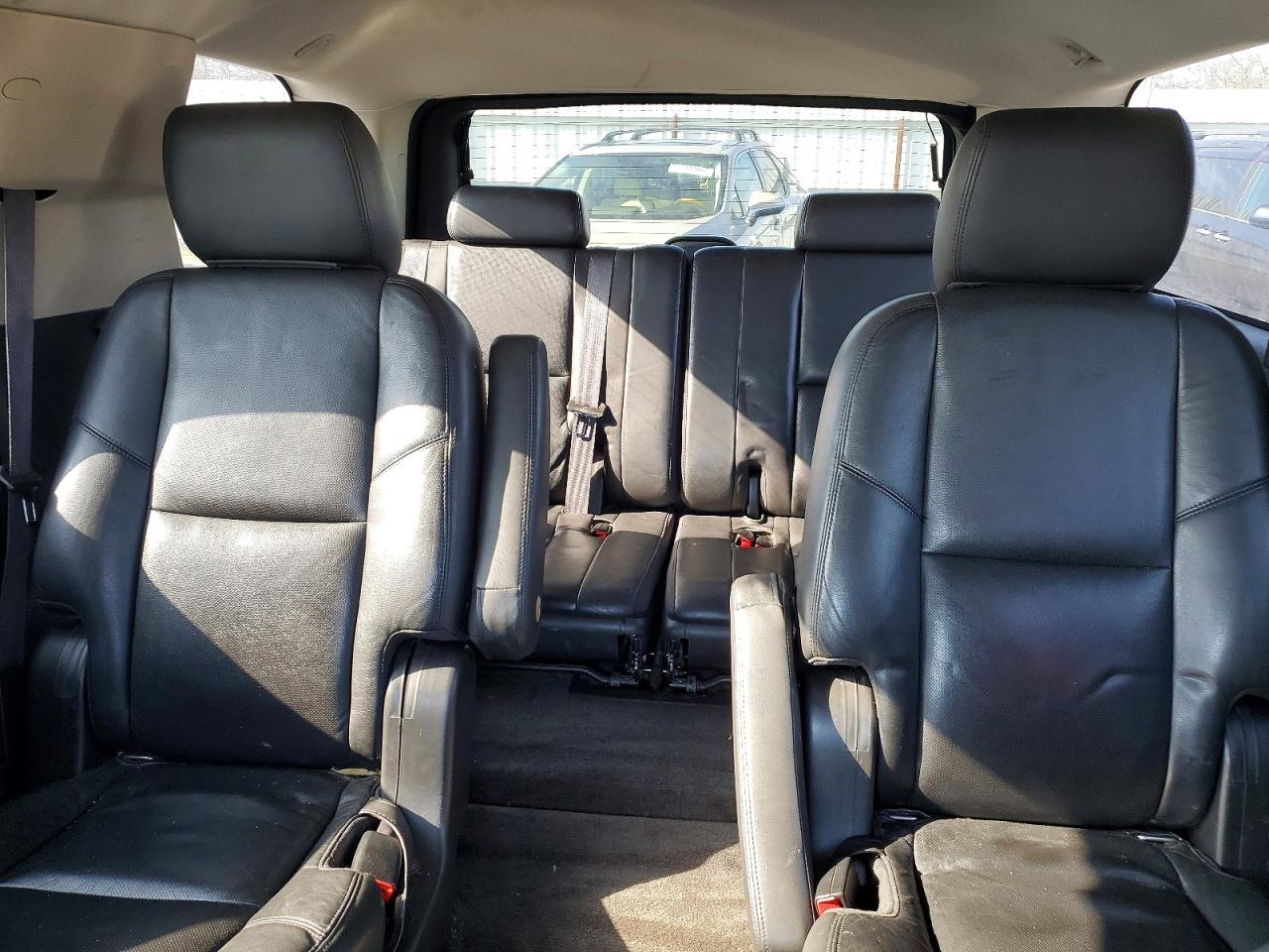 2011 Cadillac Escalade Black vin: 1GYS3AEF1BR370398