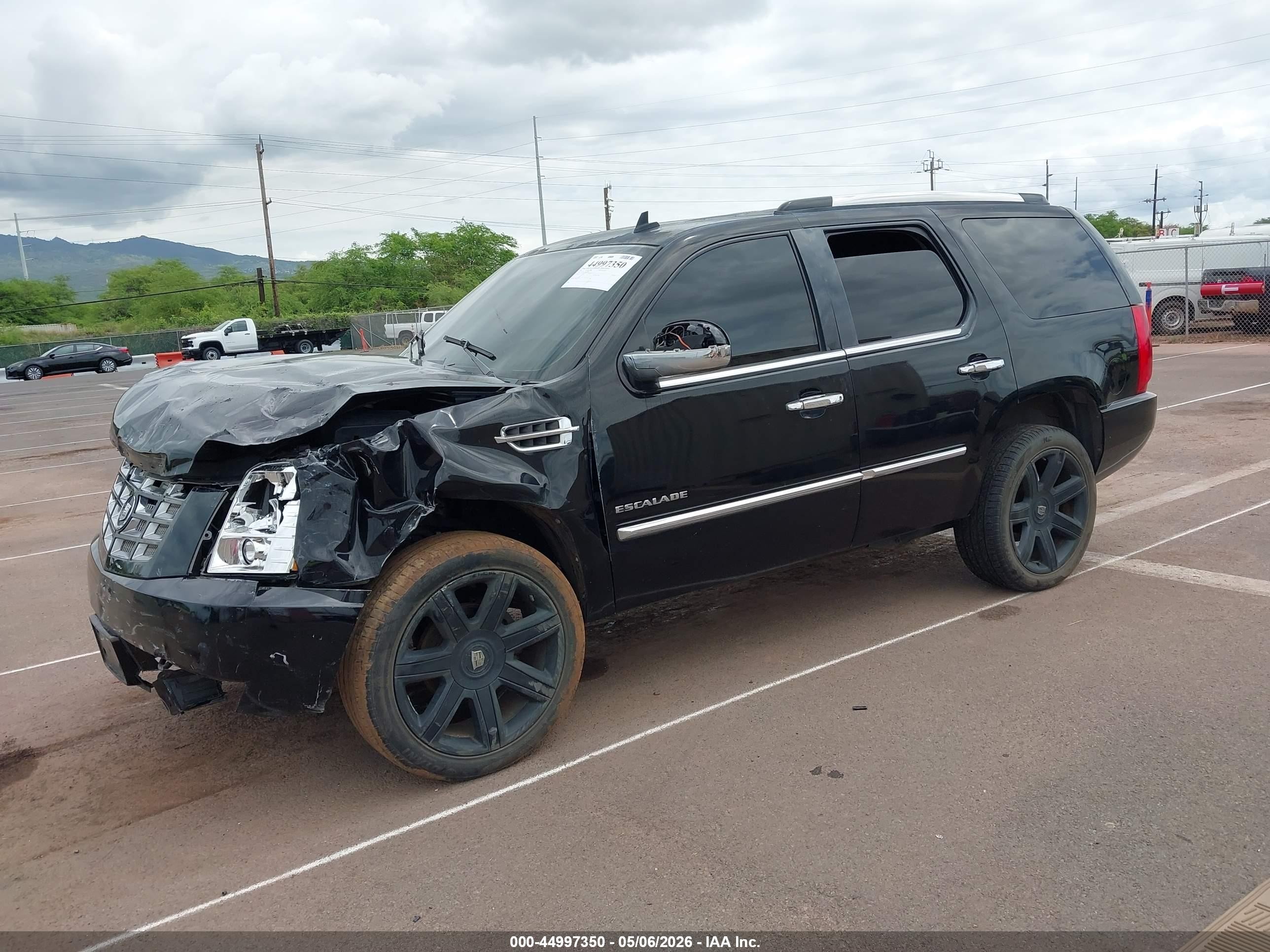 2011 Cadillac Escalade Standard Black vin: 1GYS3AEF6BR134801