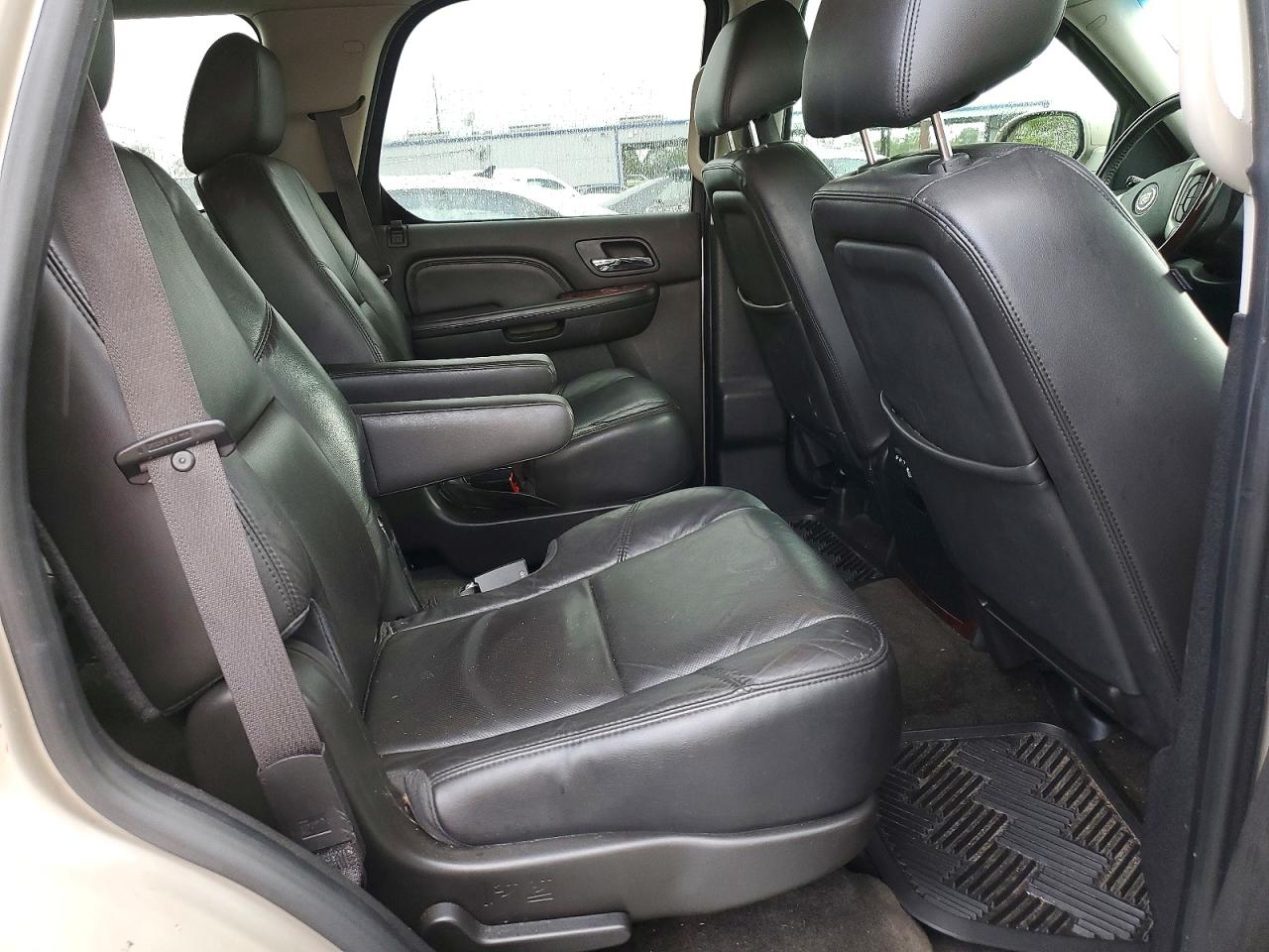 2013 Cadillac Escalade Серебряный vin: 1GYS3AEF9DR148873