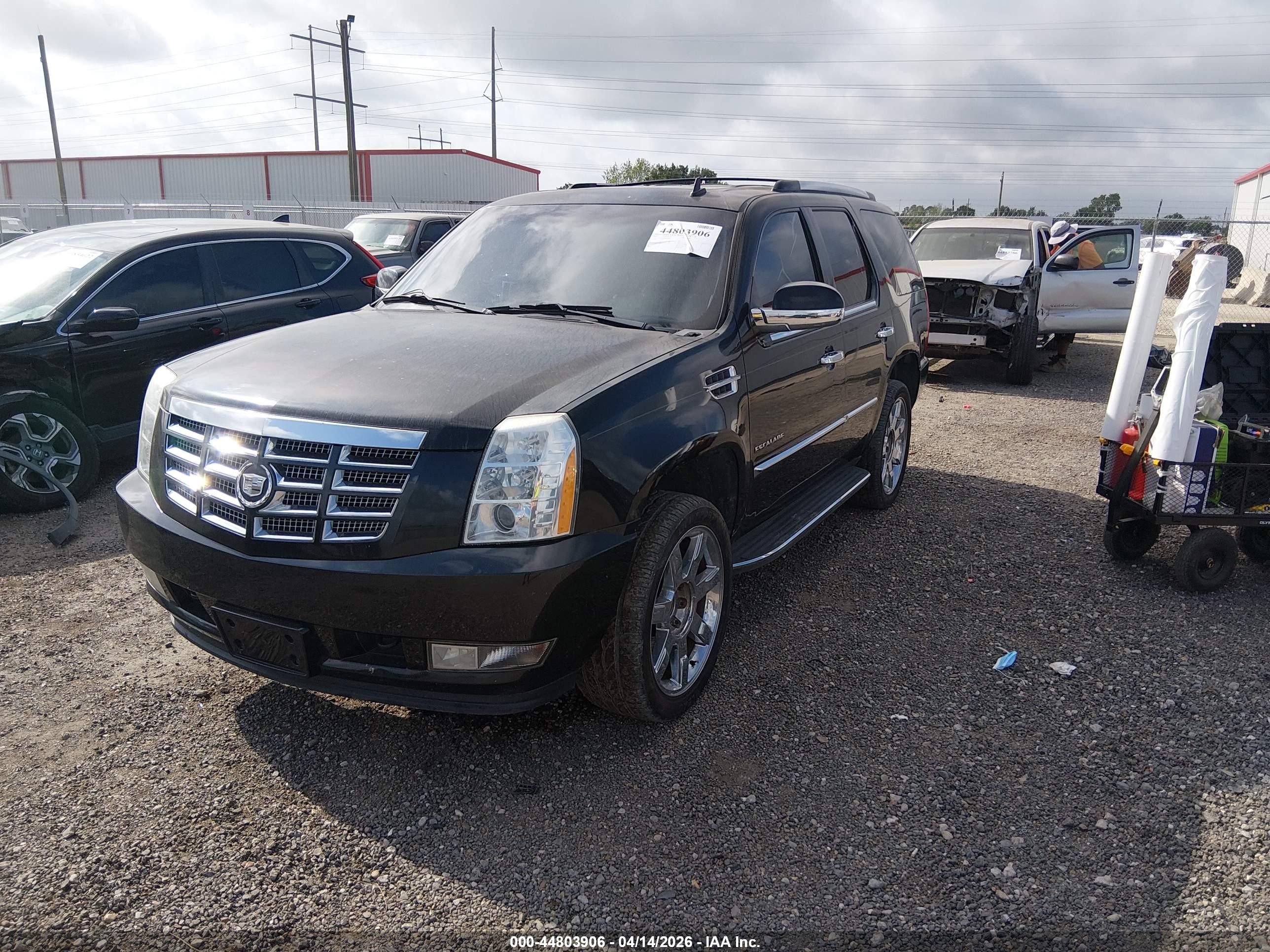 2011 Cadillac Escalade Luxury Black vin: 1GYS3BEF1BR272963