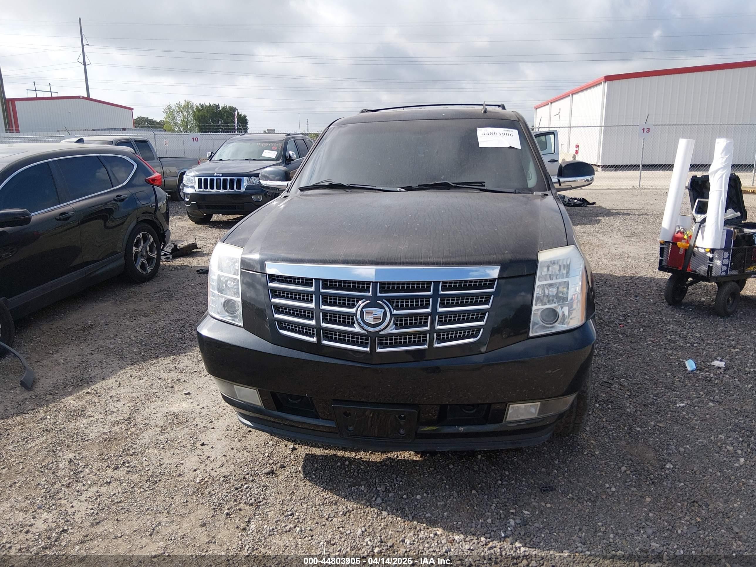 2011 Cadillac Escalade Luxury Black vin: 1GYS3BEF1BR272963