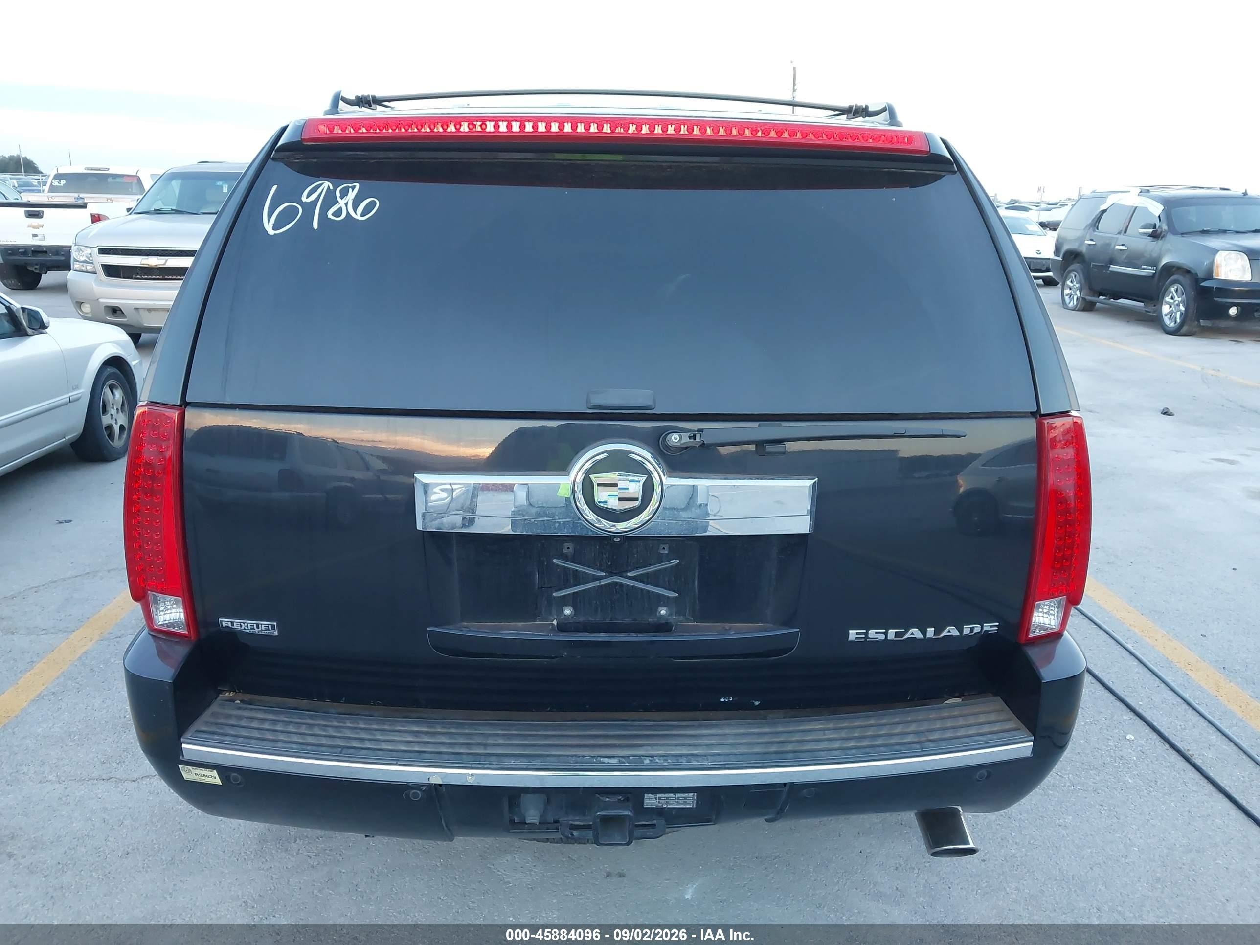 2011 Cadillac Escalade Luxury Black vin: 1GYS3BEF1BR366986