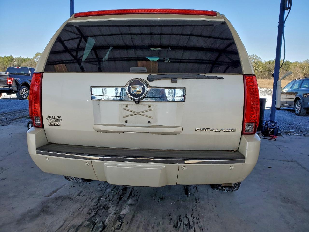 2012 Cadillac Escalade Luxury Белый vin: 1GYS3BEF1CR233629