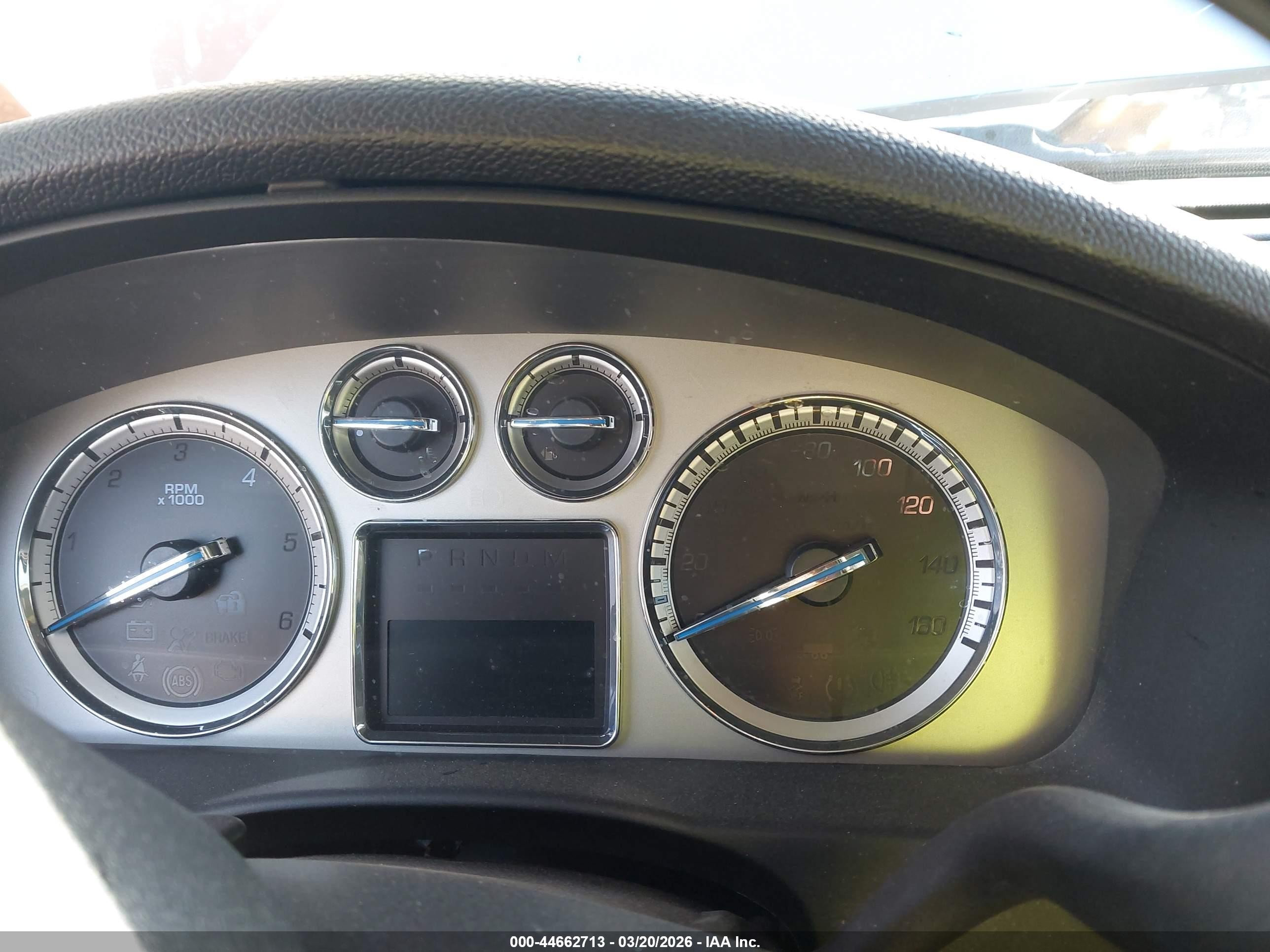 2014 Cadillac Escalade Luxury Silver vin: 1GYS3BEF1ER169756