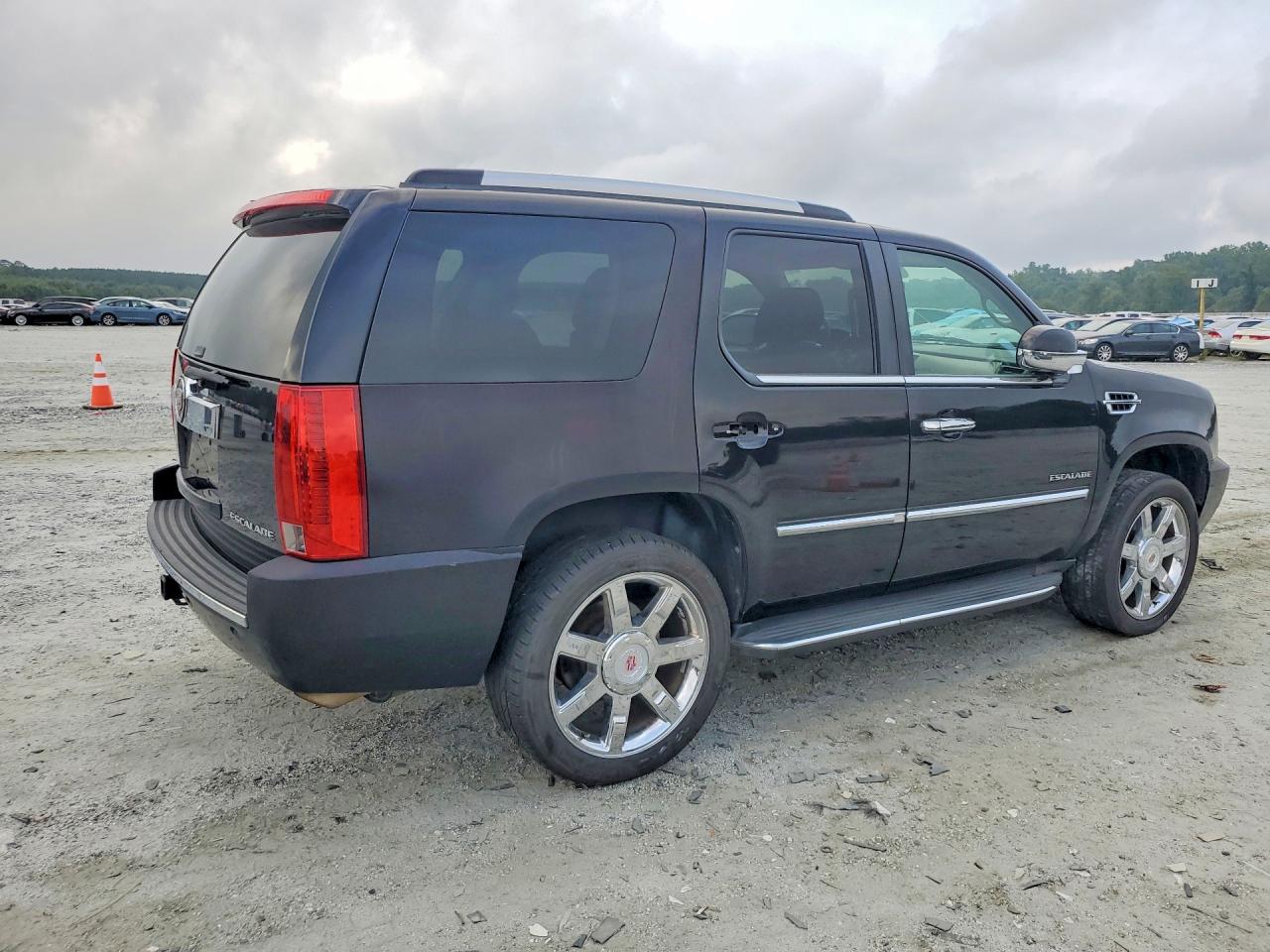 2013 Cadillac Escalade Luxury Черный vin: 1GYS3BEF3DR139690