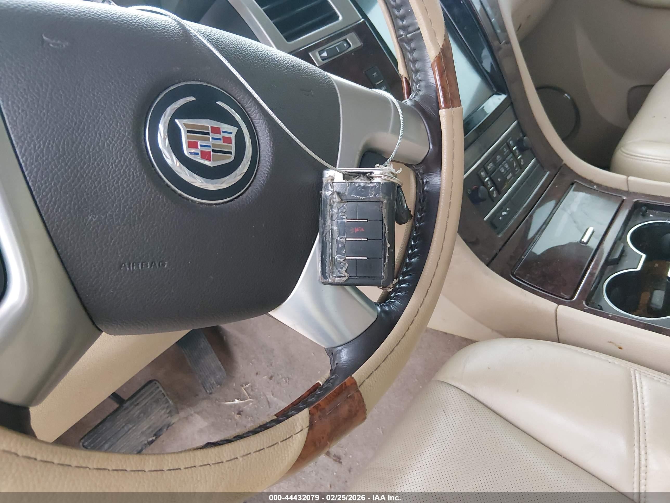 2013 Cadillac Escalade Luxury Белый vin: 1GYS3BEF8DR151334